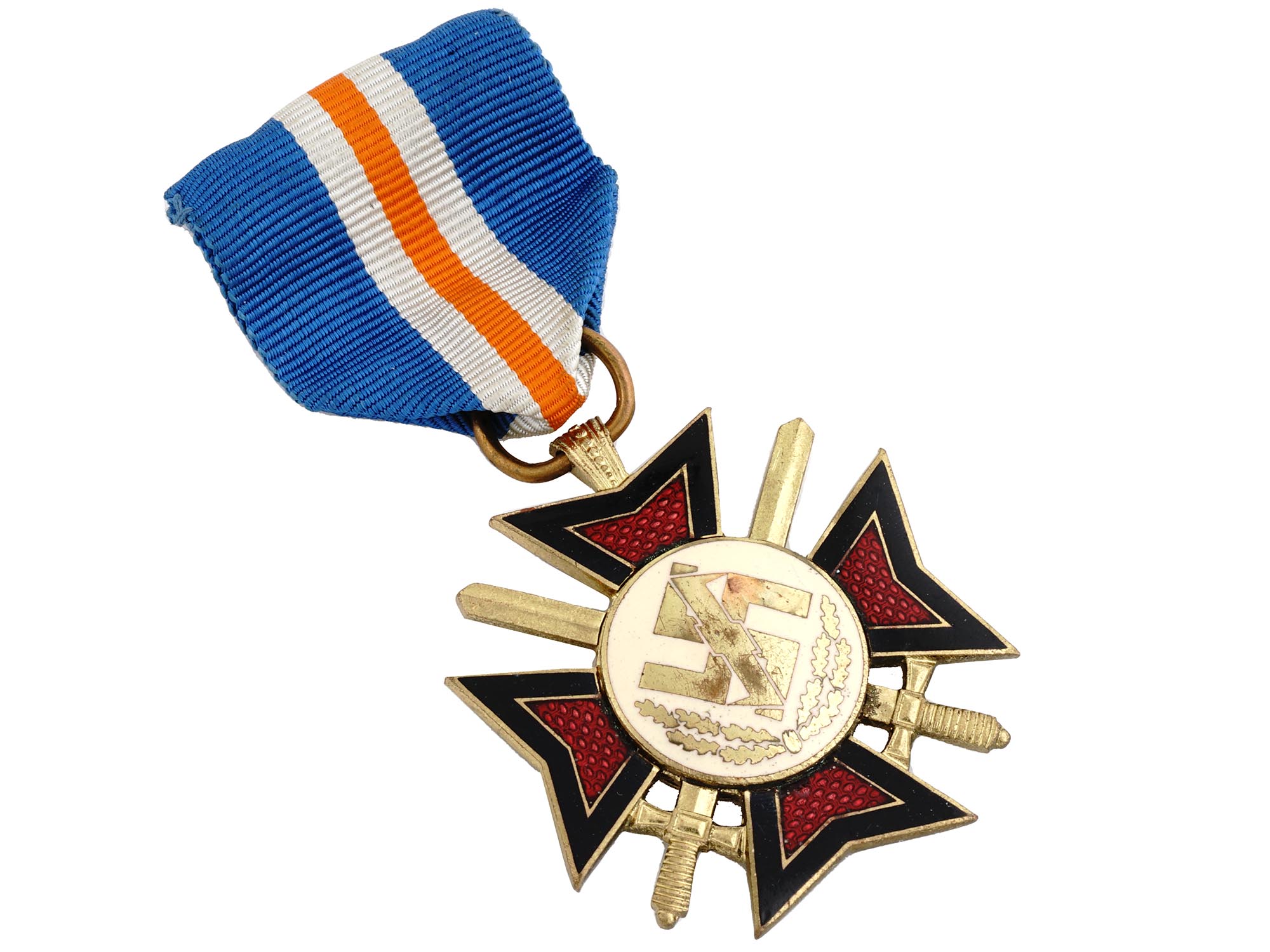 WORLD WAR II DUTCH MUSSERT CROSS MEDAL PIC-2