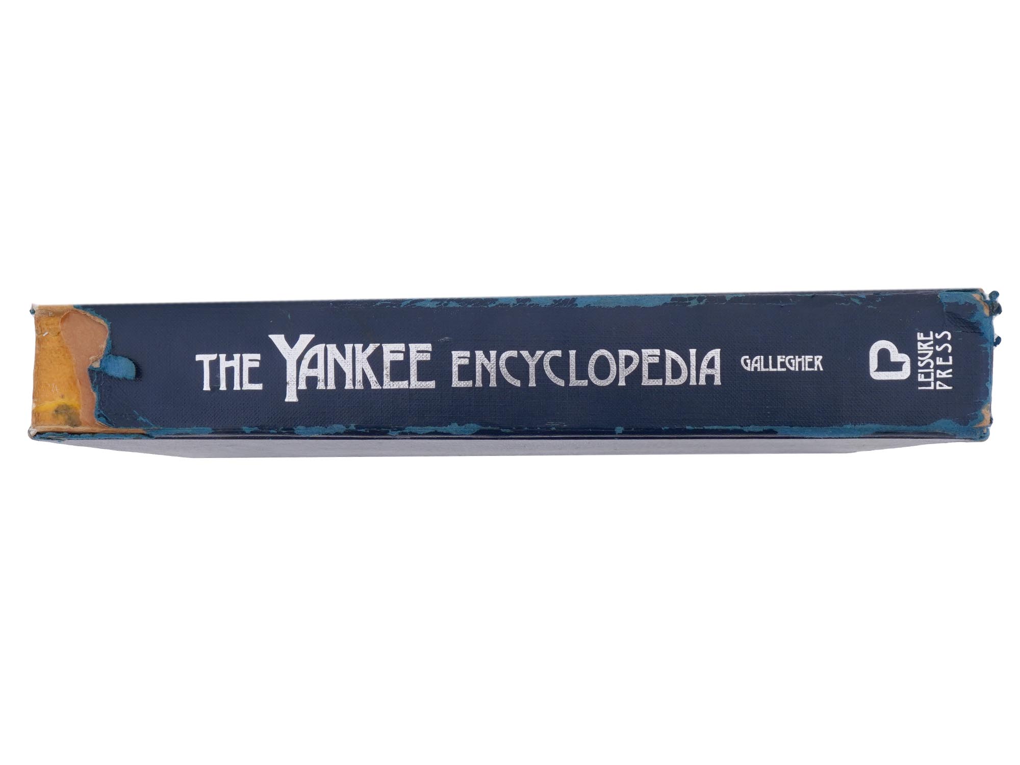 1982 THE YANKEE ENCYCLOPEDIA WITH AUTHOGRAPHS PIC-3