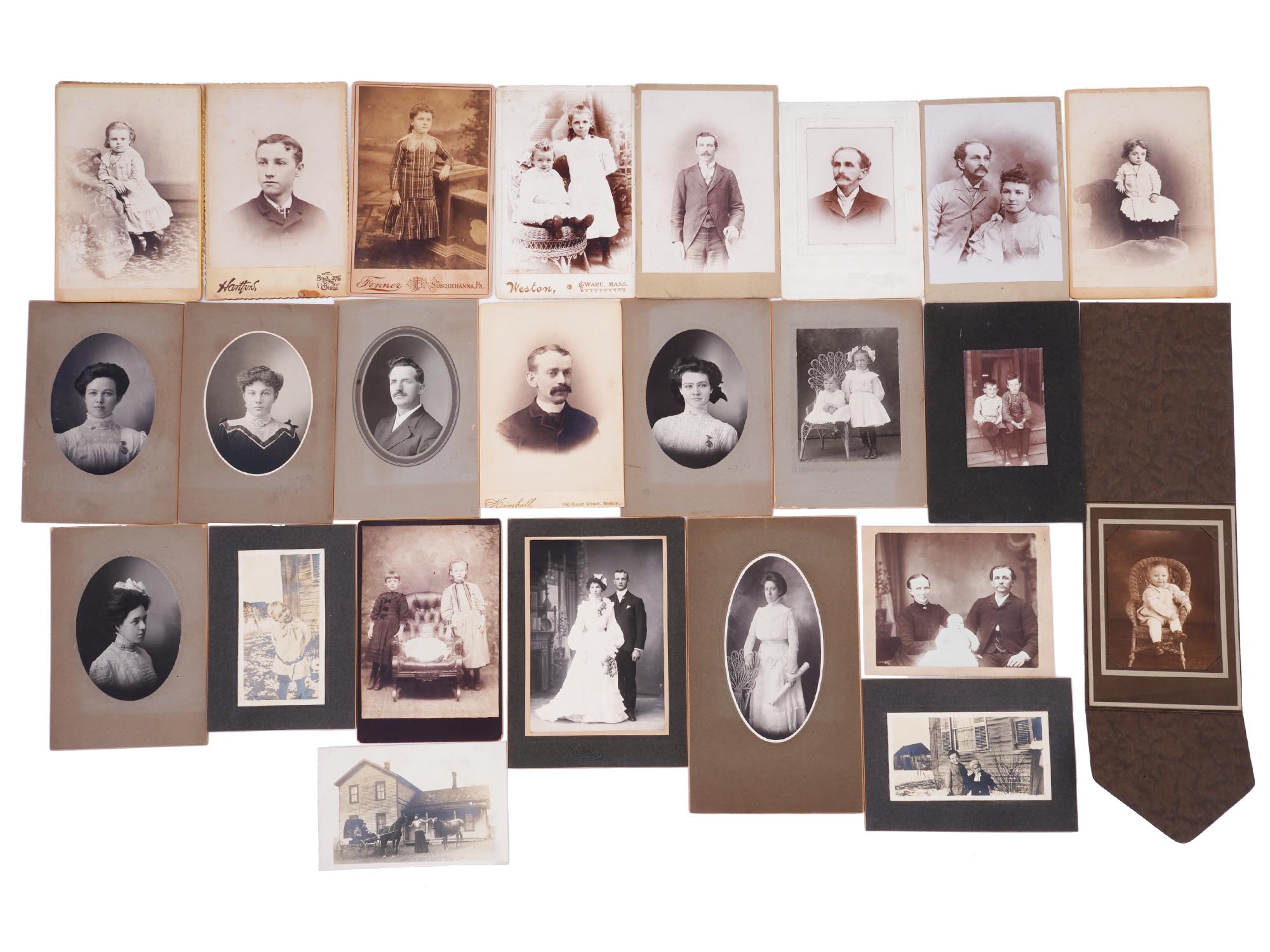 ANTIQUE AMERICAN PORTRAIT PHOTOGRAPH COLLECTION PIC-0