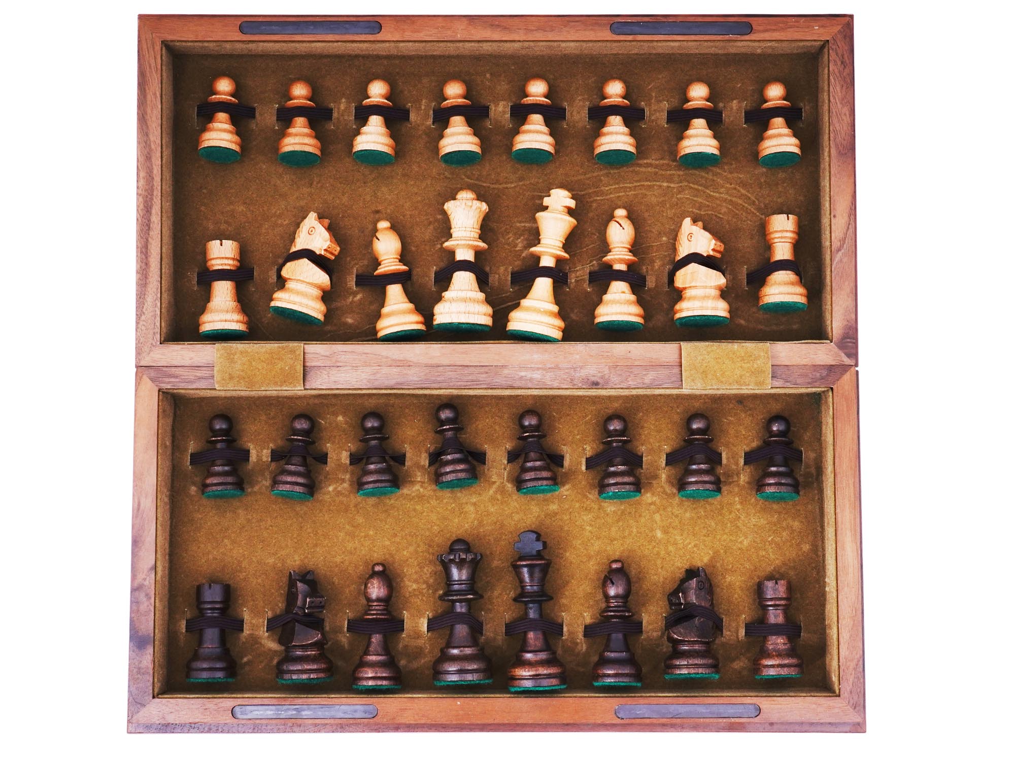 VINTAGE CHESS BOARD WITH CARVED WOOD GAME PIECES PIC-4