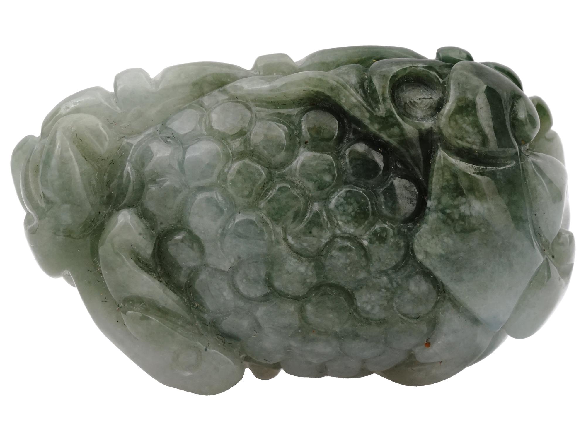 ANTIQUE CHINESE FROG HAND CARVED JADE AMULET FIGURE PIC-5