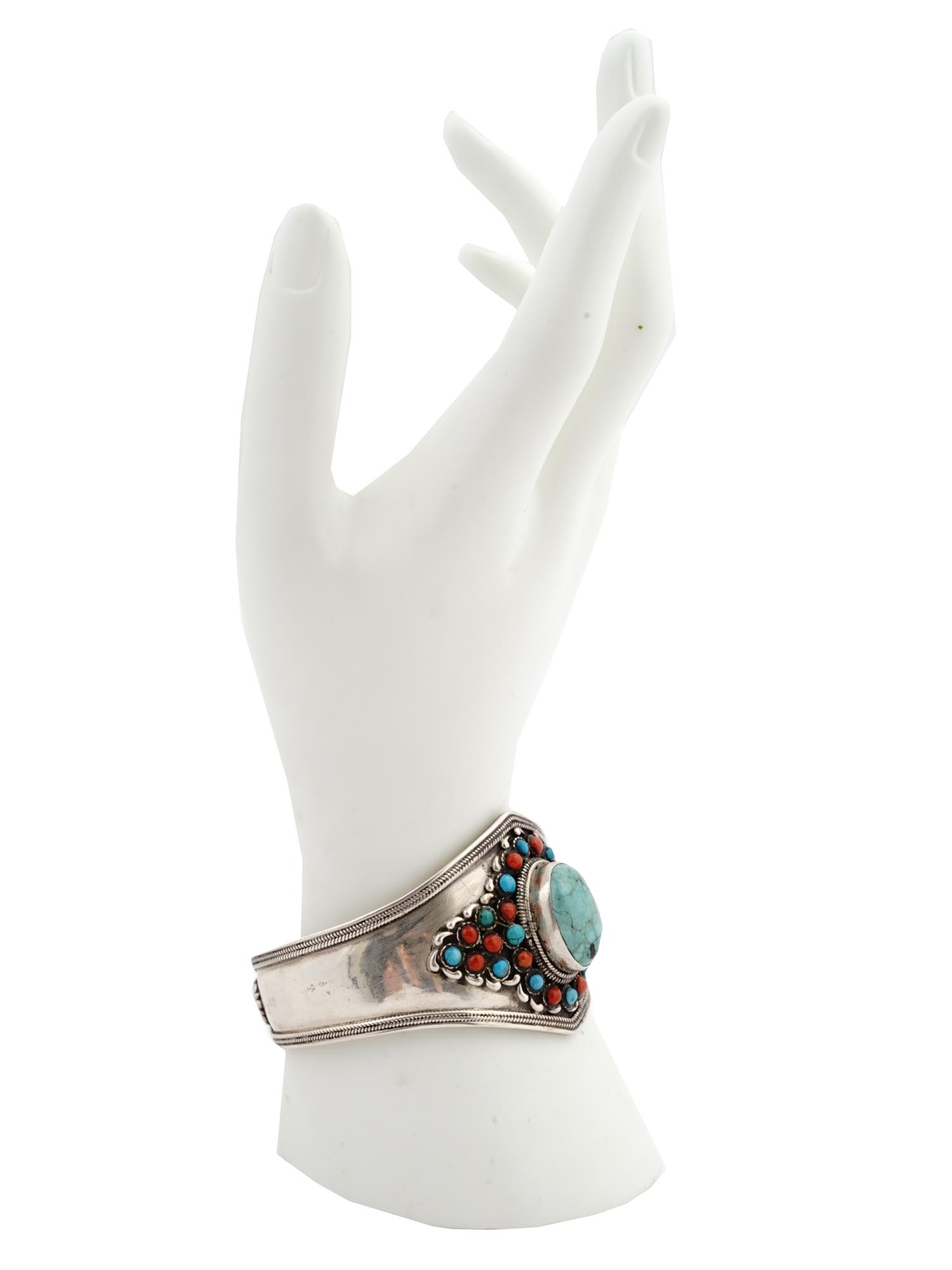 VINTAGE TIBETIAN TURQUOISE SILVER CUFF BRACELET PIC-0
