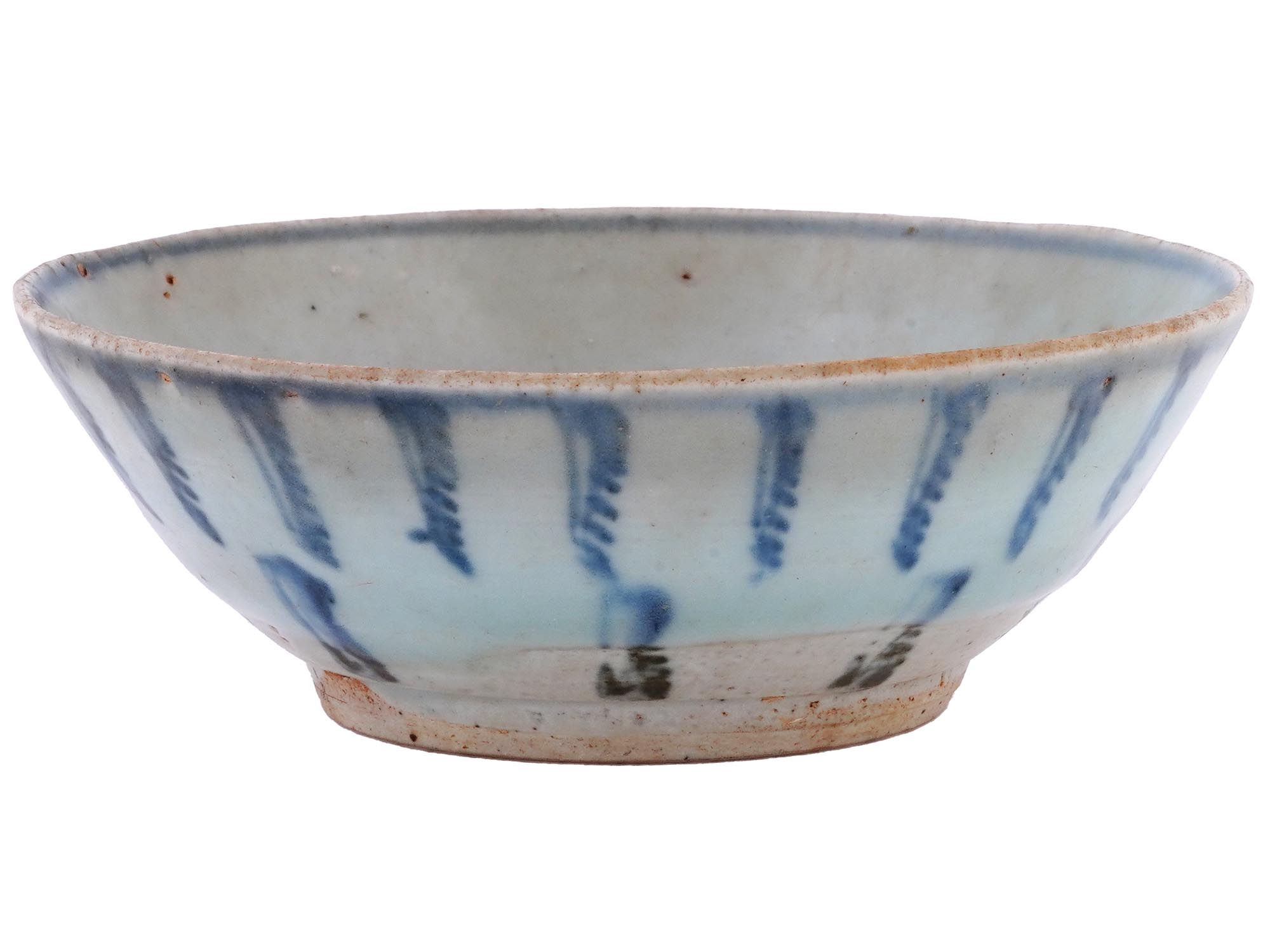 ANTIQUE CHINESE MING DYNASTY SWATOW CERAMIC BOWL PIC-2