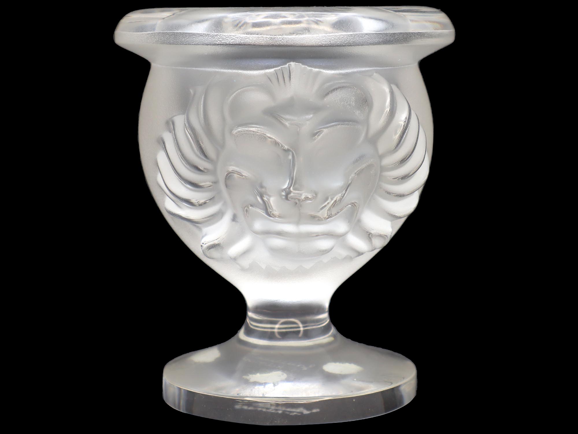 LALIQUE TETE DE LION FROSTED LION HEAD LIGHTER HOLDER PIC-1