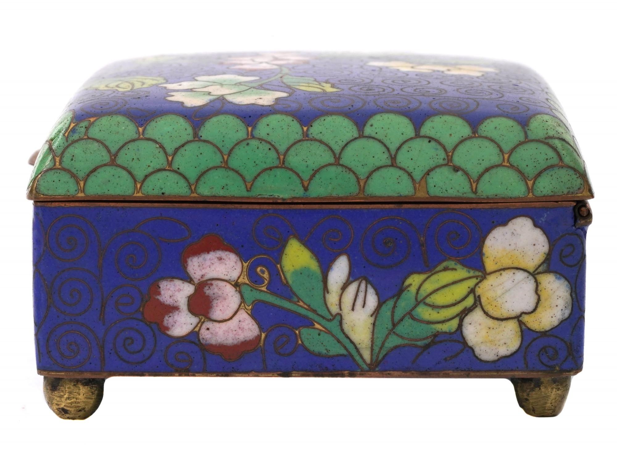 ANTIQUE CHINESE COVERED FLORAL CLOISONNE ENAMEL BOX PIC-5