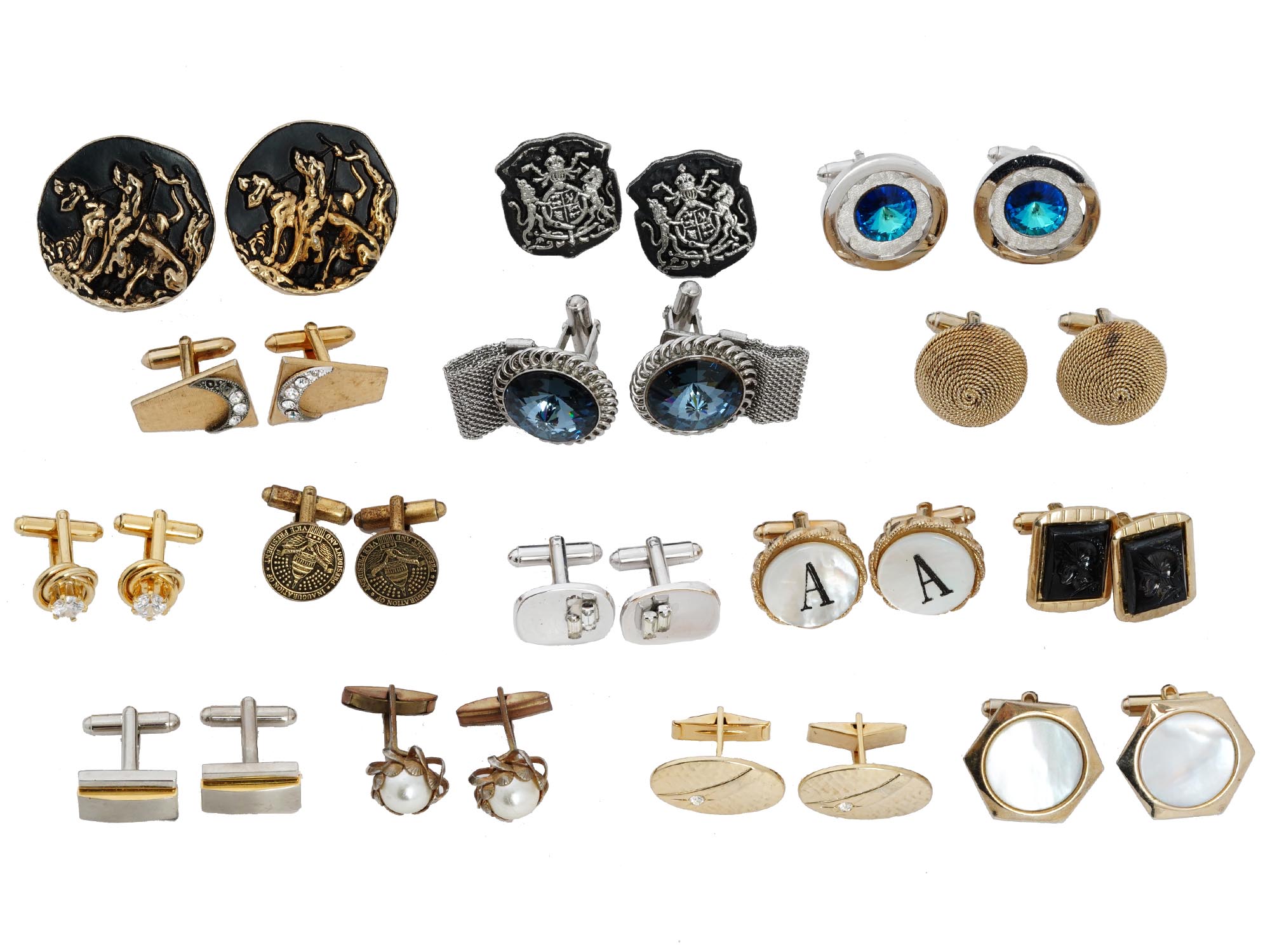 LARGE COLLECTION OF 82 PAIRS OF VINTAGE CUFFLINKS PIC-4