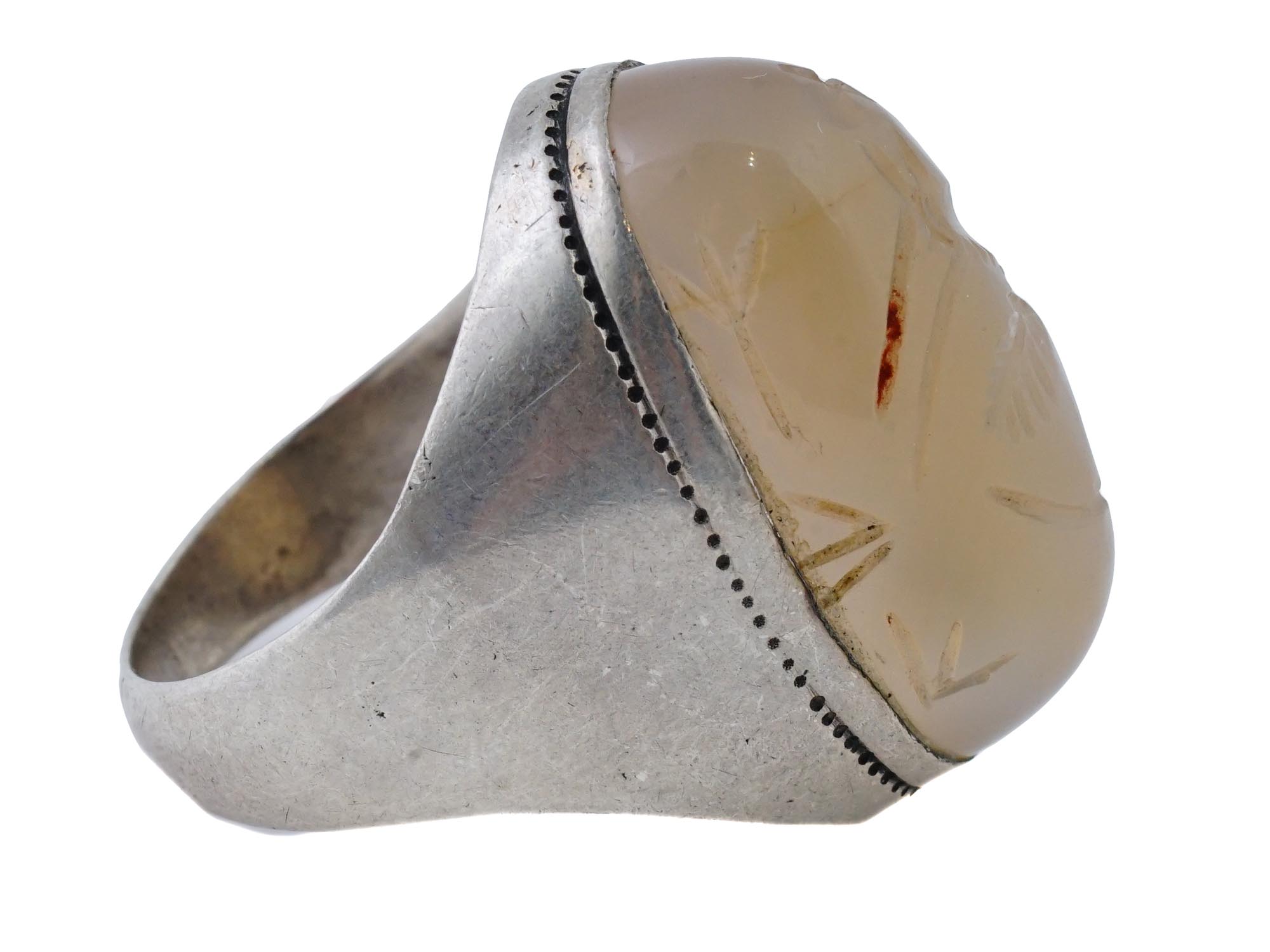 ANTIQUE VICTORIAN SILVER AGATE INTAGLIO RING PIC-2