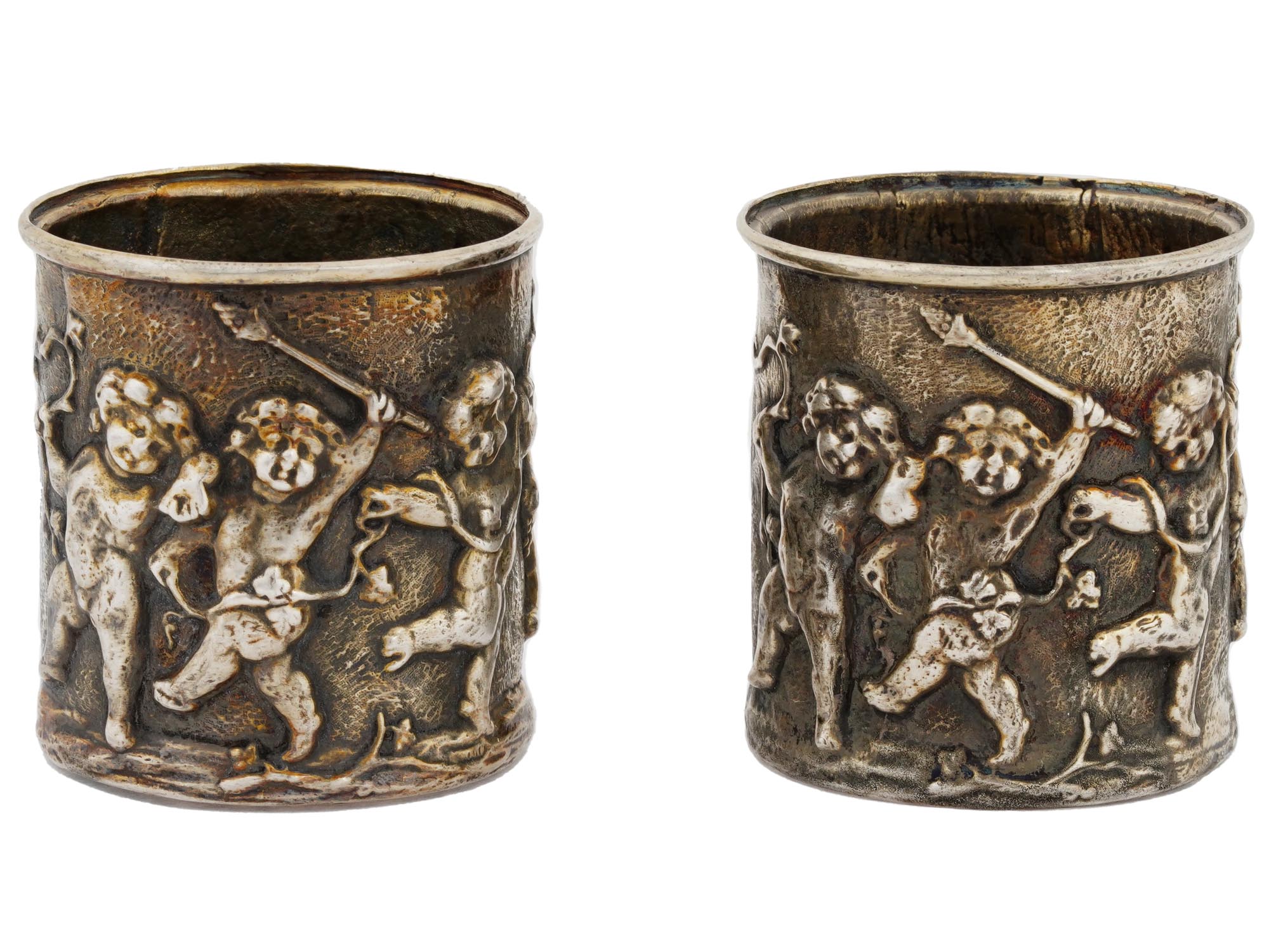 PAIR OF RUSSIAN GILT SILVER SHOT CUPS WITH CUPIDS PIC-1