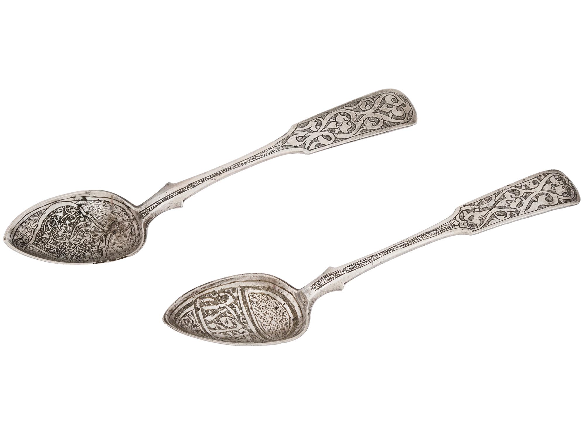 PAIR OF RUSSIAN 84 SILVER SPOONS WITH ENGRAVED DECOR PIC-0