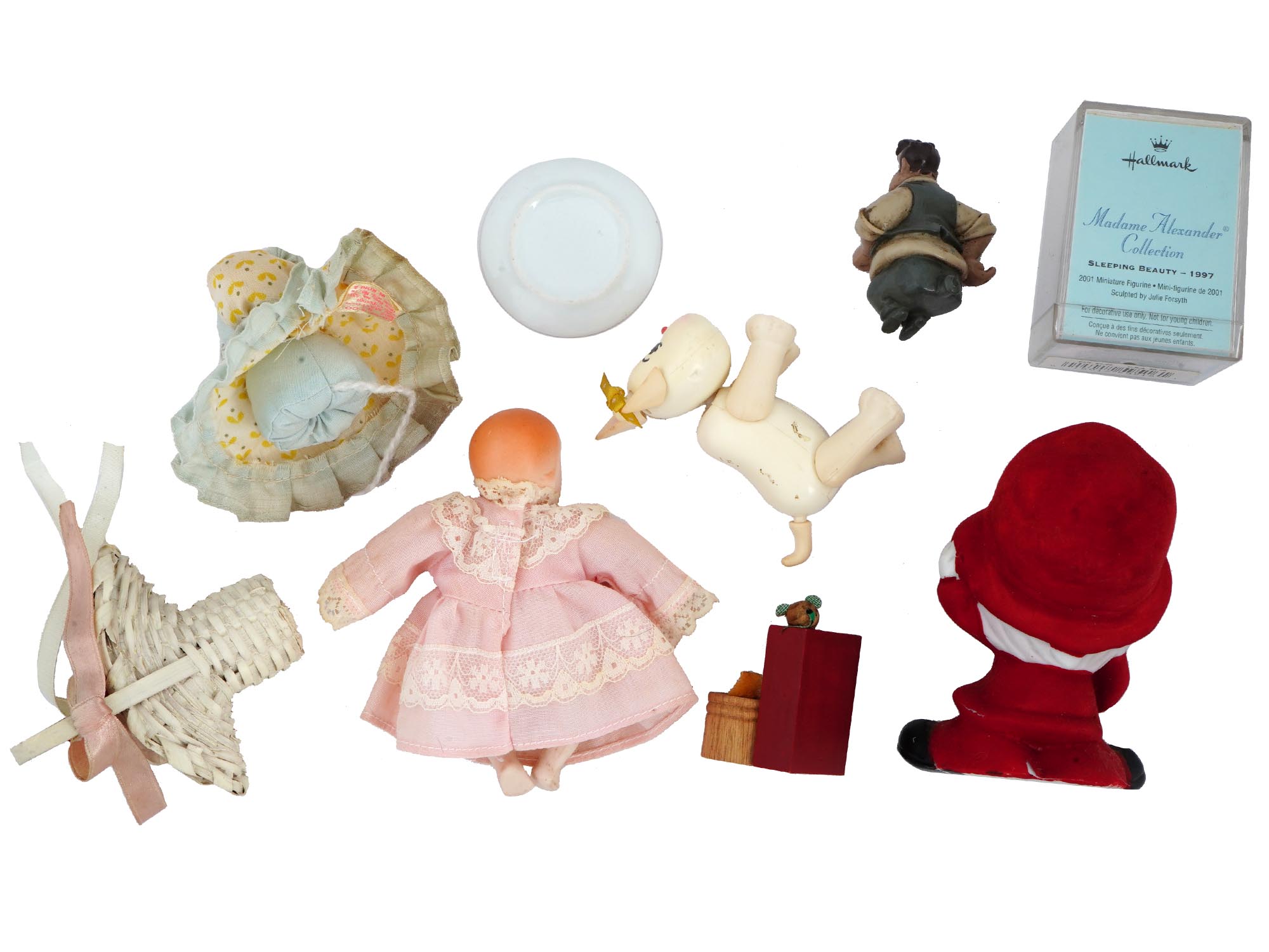 COLLECTION OF VINTAGE TOYS AND PORCELAIN FIGURINES PIC-3