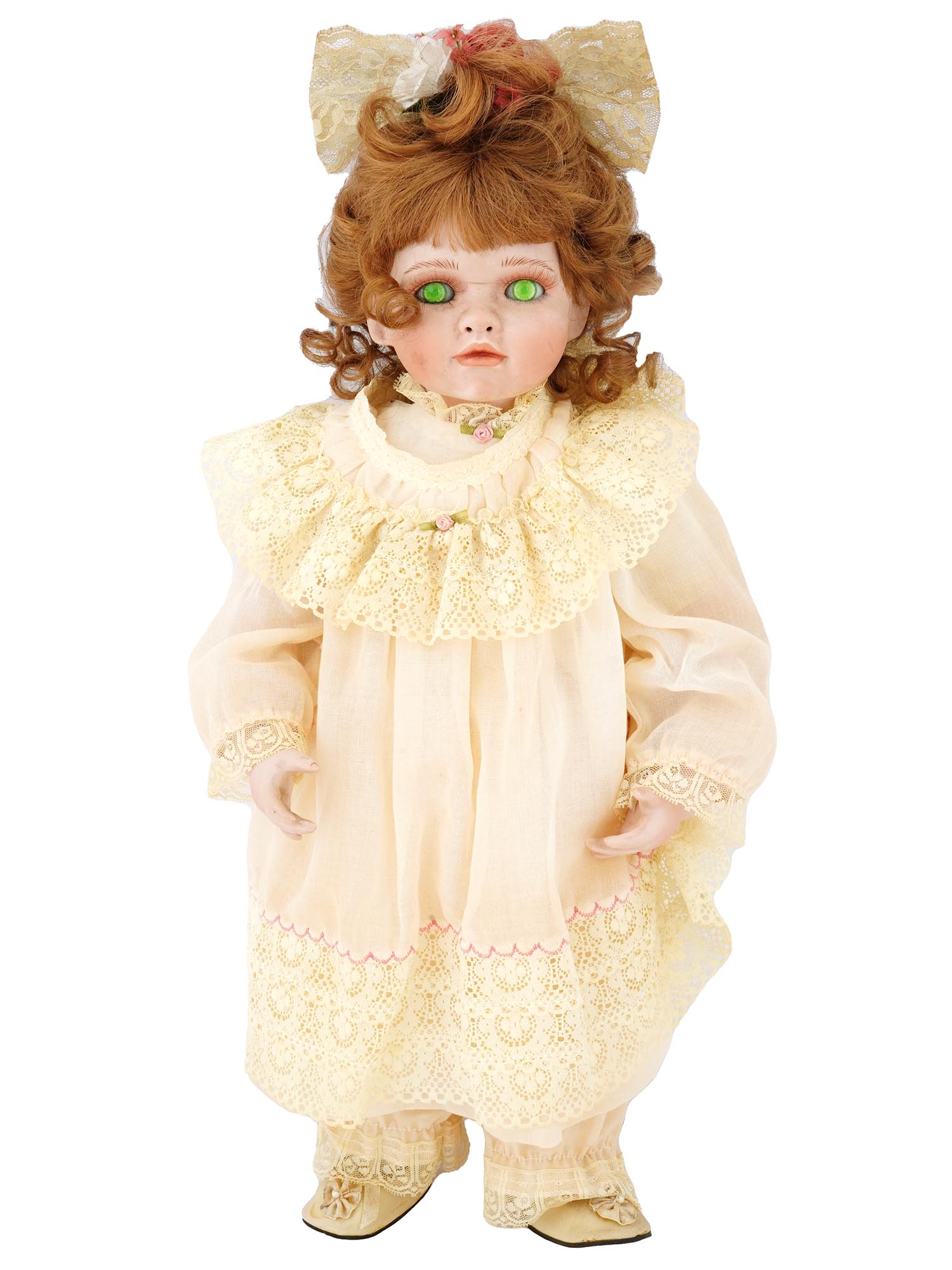 COLLECTION OF VINTAGE PORCELAIN DOLLS IN OUTFITS PIC-2