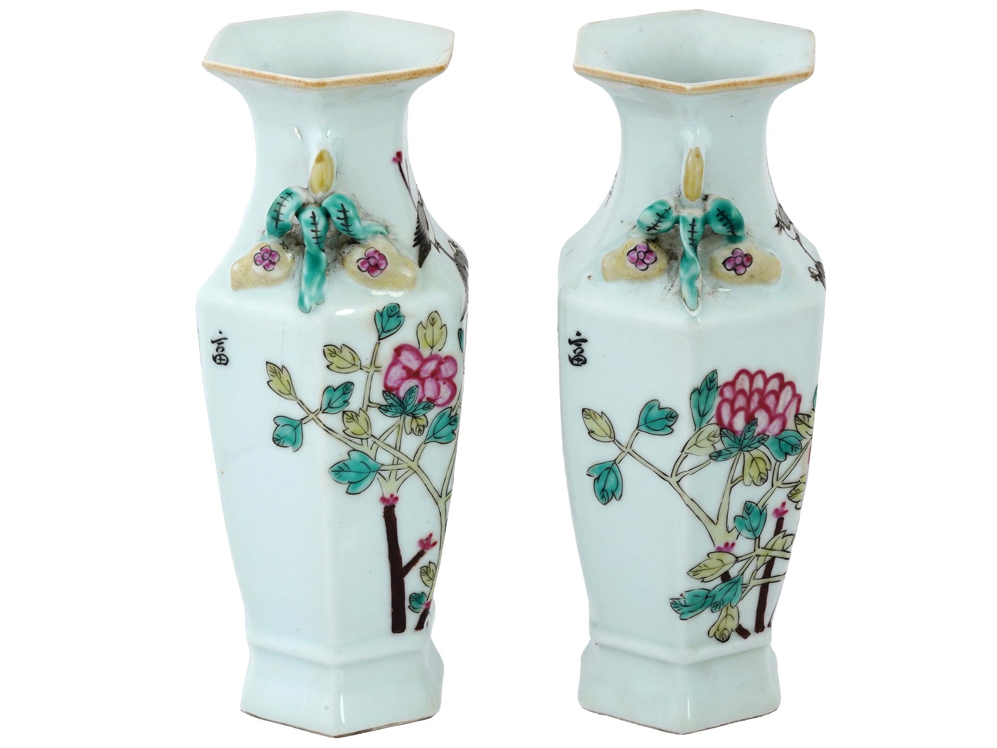 PAIR OF ANTIQUE CHINESE QING DYNASTY PORCELAIN VASES PIC-3
