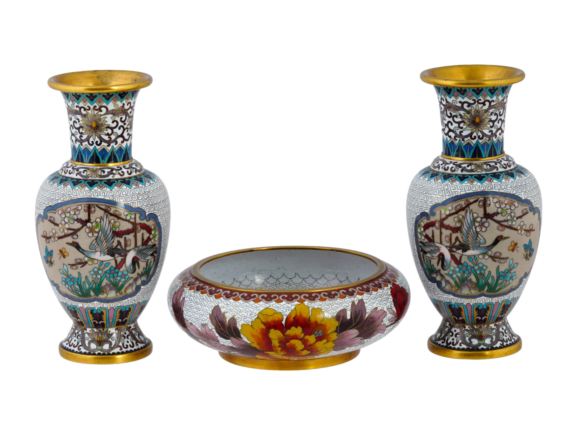 ANTIQUE CHINESE CLOISONNE BALUSTER VASES AND BOWL PIC-0