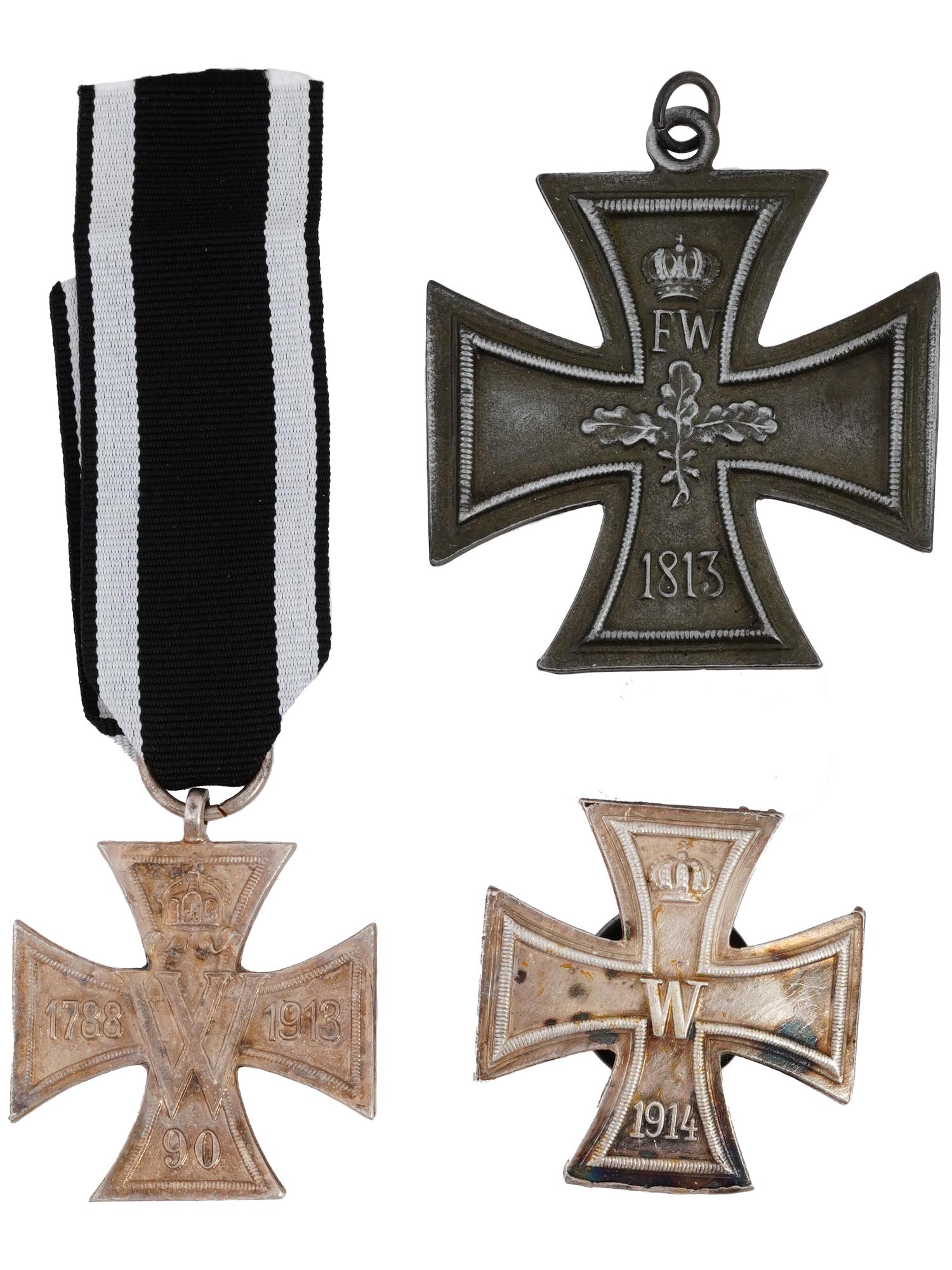 WWI GERMAN MILITARY CROSS BADGES 1913 AND 1914 PIC-0