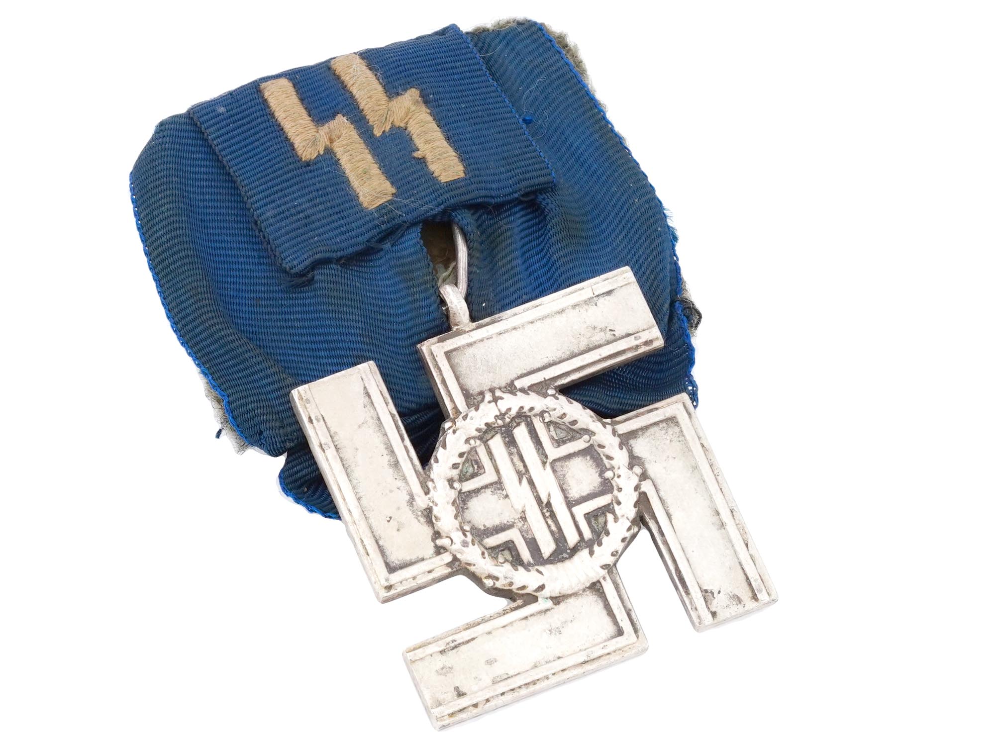 WWII NAZI GERMAN WAFFEN SS 12 YEAR SERVICE AWARD MEDAL PIC-0