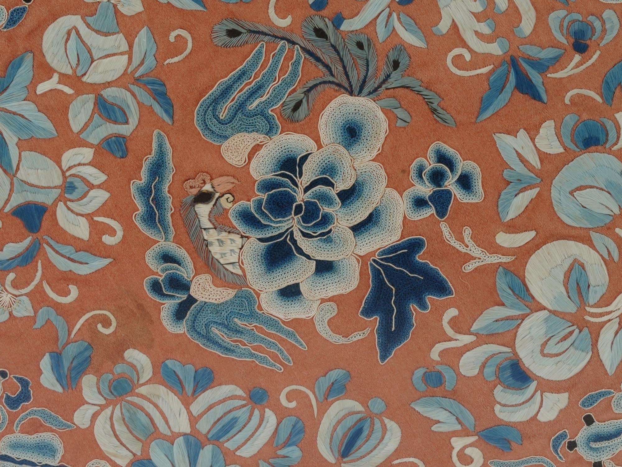 ANTIQUE CHINESE SILK FLOWER DESIGN EMBROIDERY PIC-2