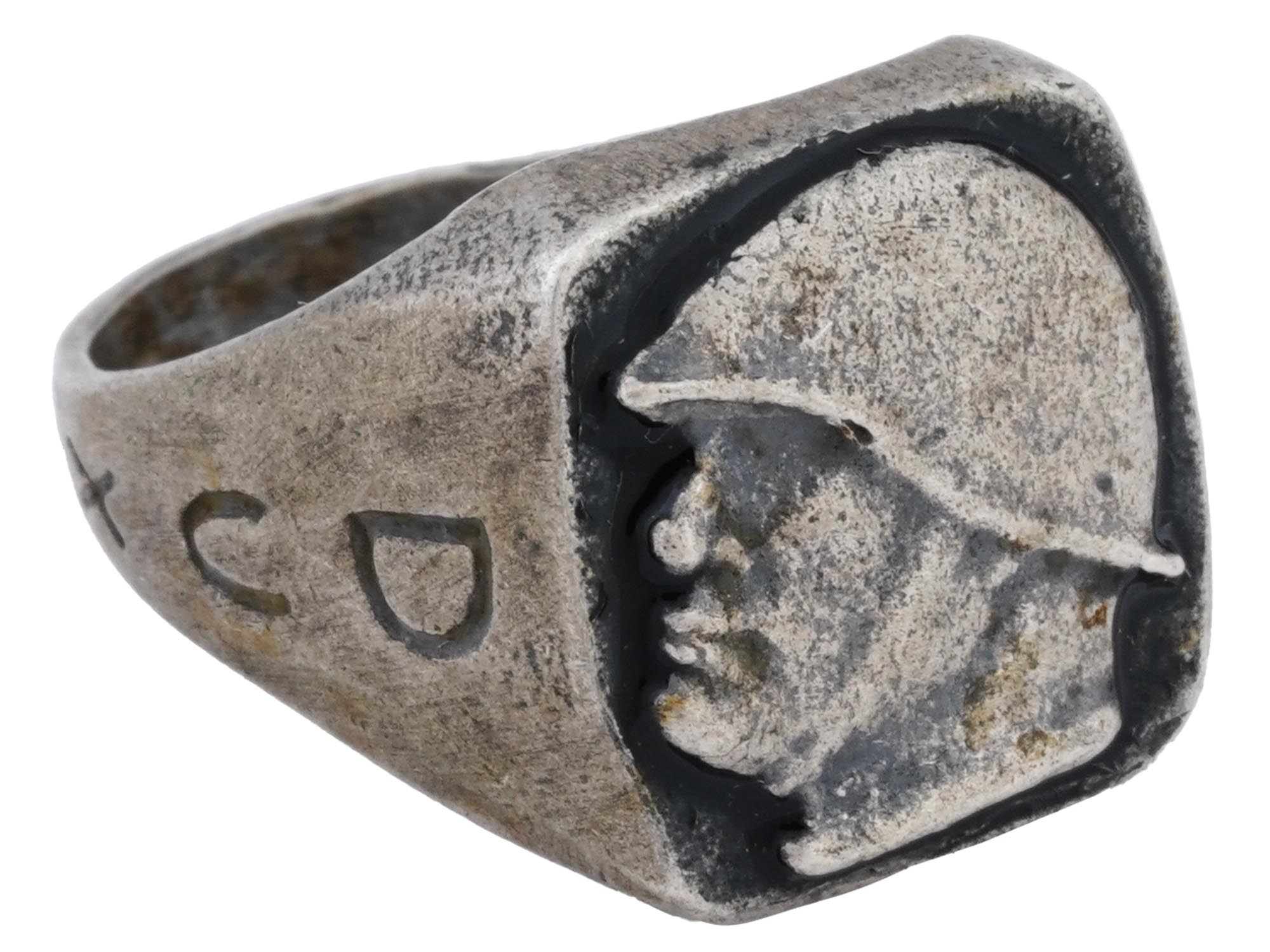 WWII ITALIAN SILVER ENAMEL MUSSOLINI HEAD RING PIC-1