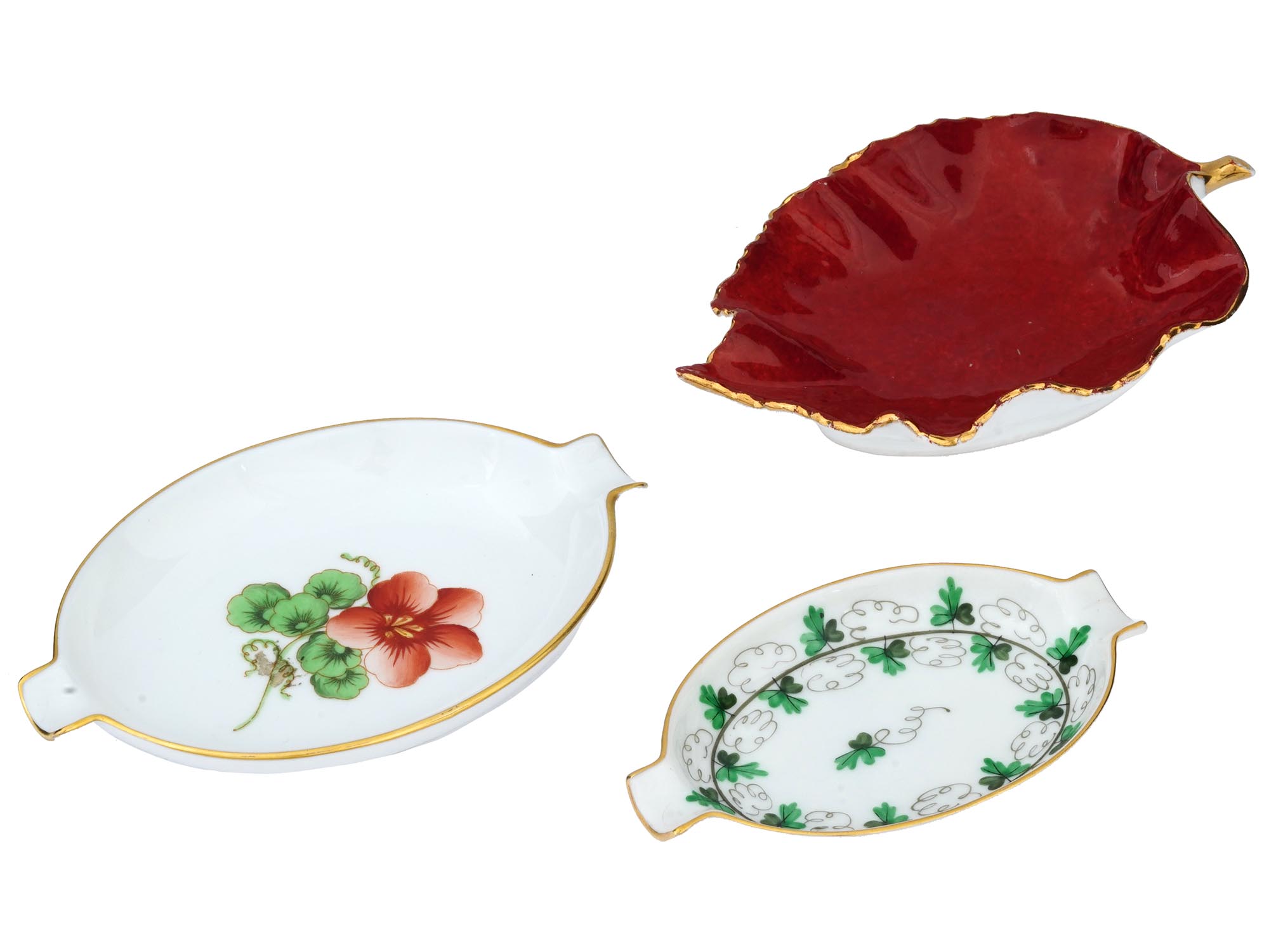 PORCELAIN ASHTRAYS BY HEREND PORCELAINE DE PARIS PIC-0