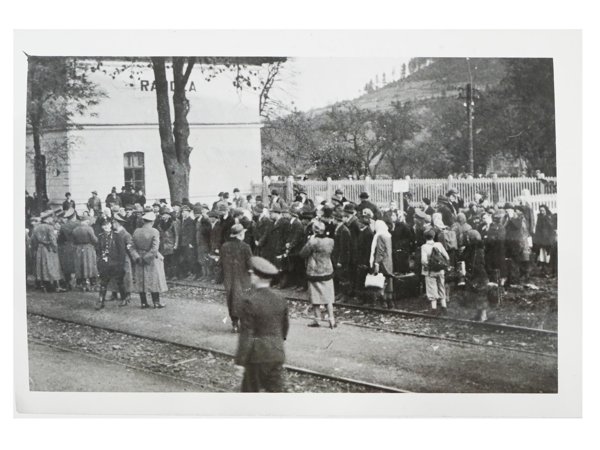 GROUP PHOTOS OF CONCENTRATION CAMPS POLISH ARCHIVES PIC-6