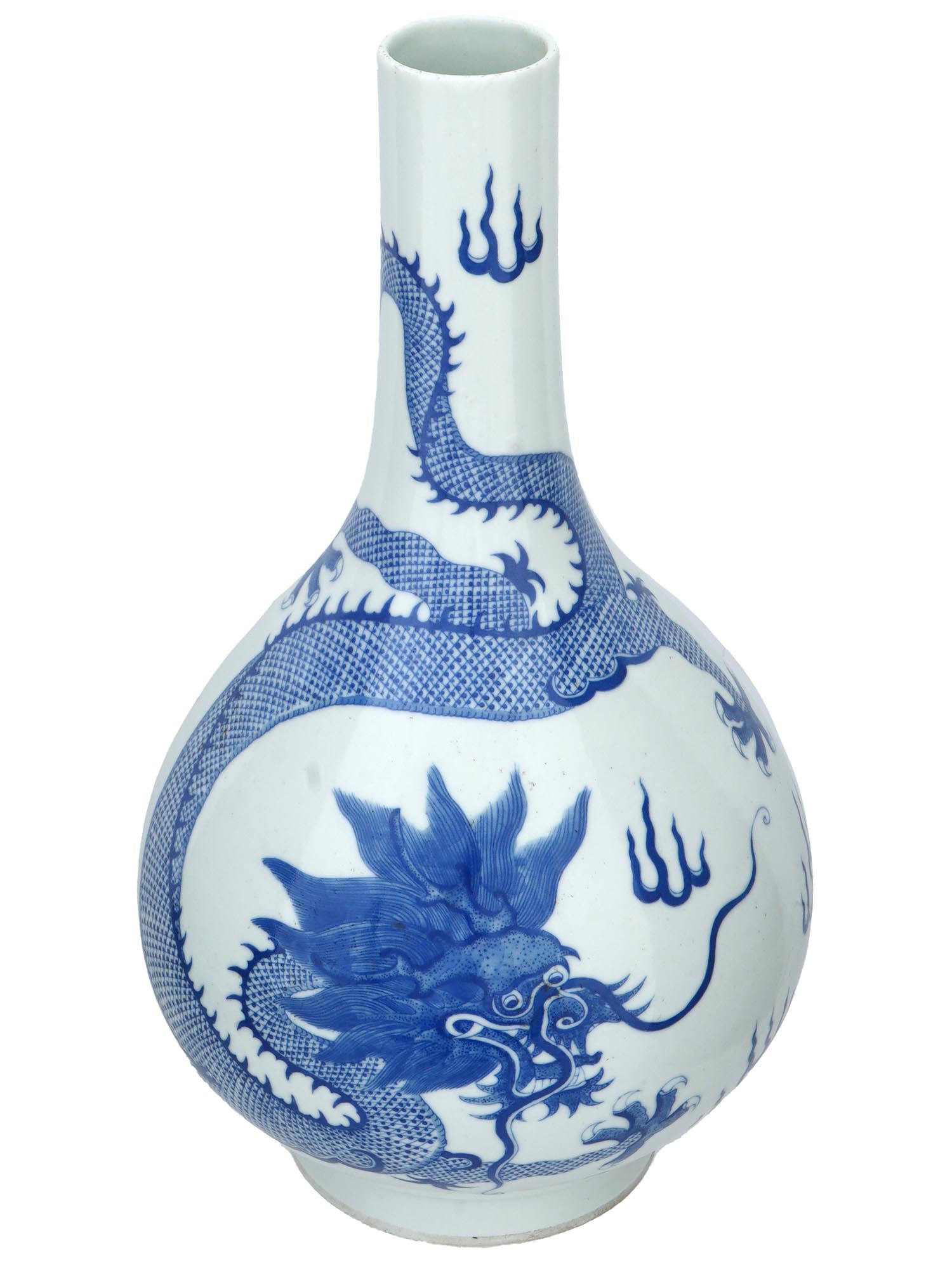 CHINESE DRAGON DESIGN BLUE AND WHITE PORCELAIN VASE PIC-1