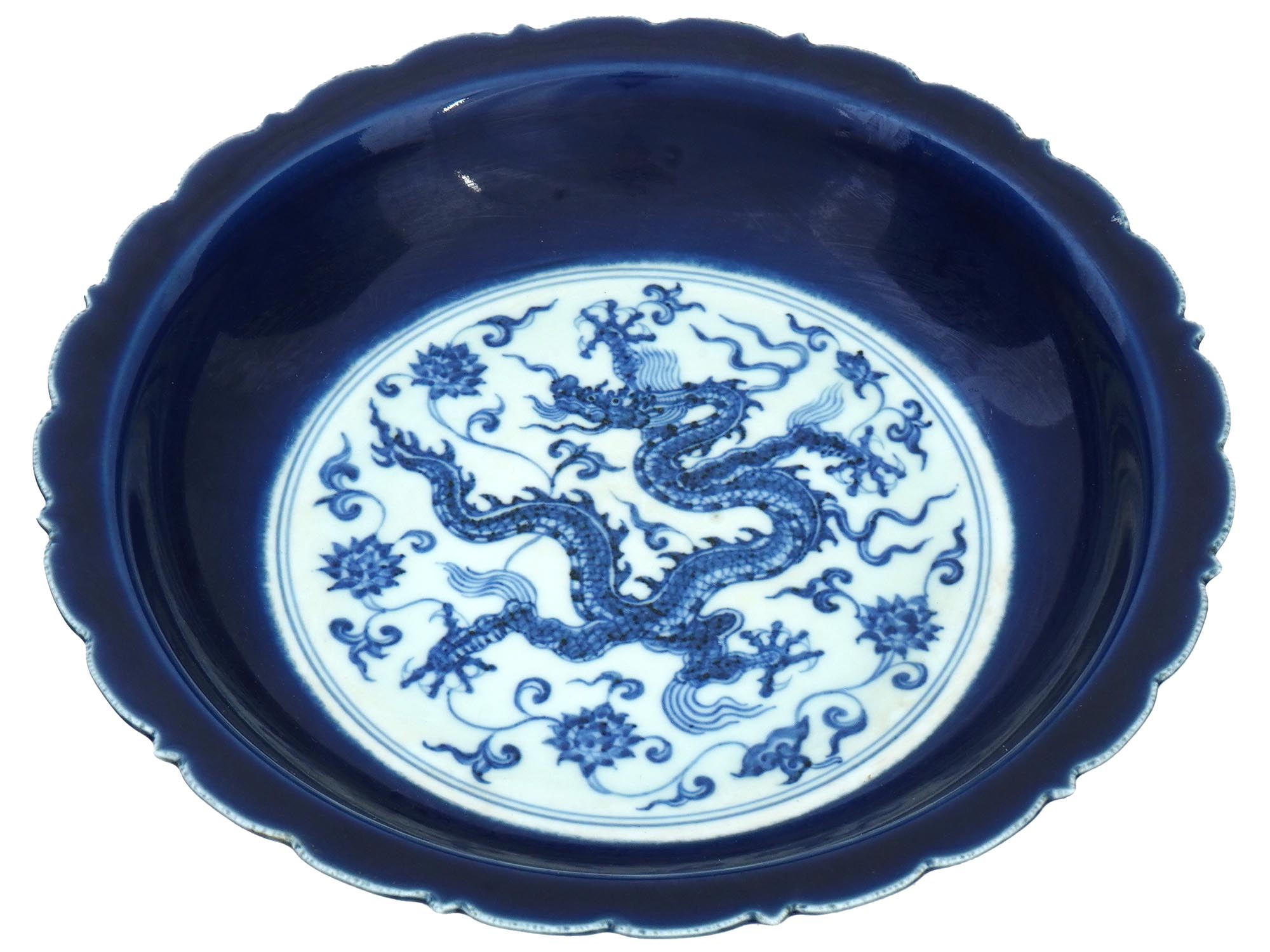 ANTIQUE CHINESE MING DRAGON BLUE WHITE PORCELAIN BOWL PIC-0