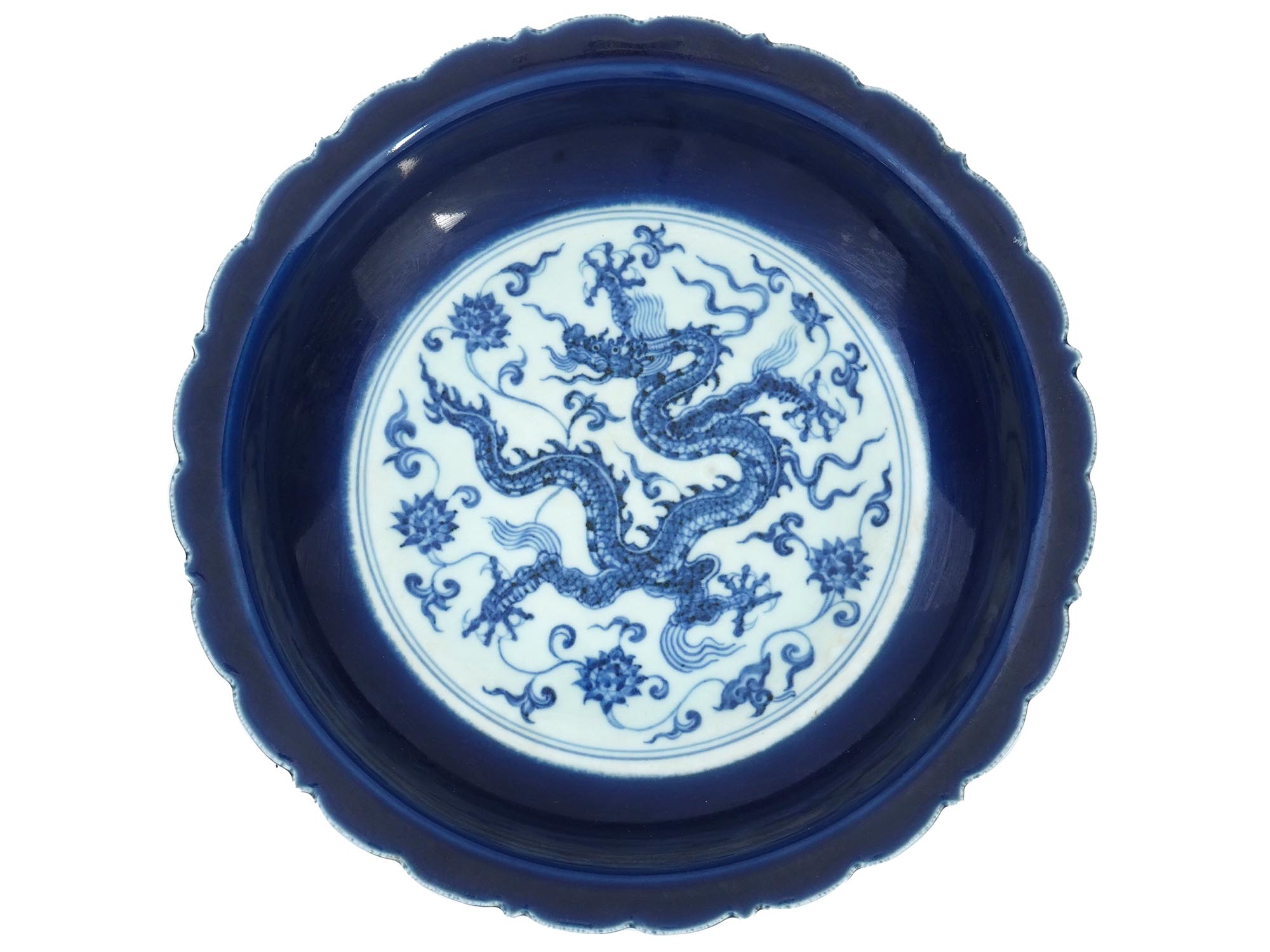 ANTIQUE CHINESE MING DRAGON BLUE WHITE PORCELAIN BOWL PIC-2