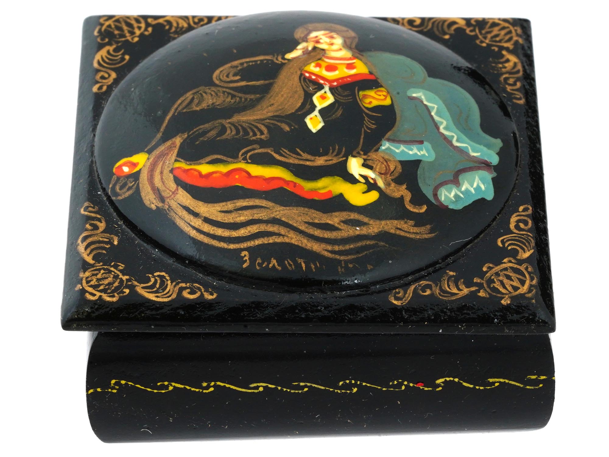 RUSSIAN TRADITIONAL LACQUERED WOODEN TRINKET BOXES PIC-4