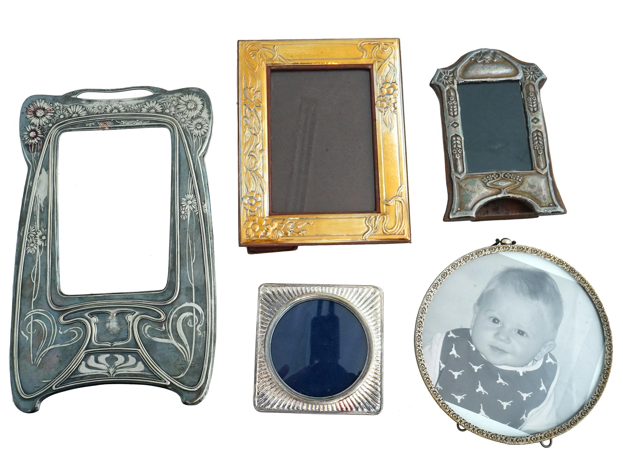 COLLECTION OF VARIOUS SILVER PLATED PICTURE FRAMES PIC-2