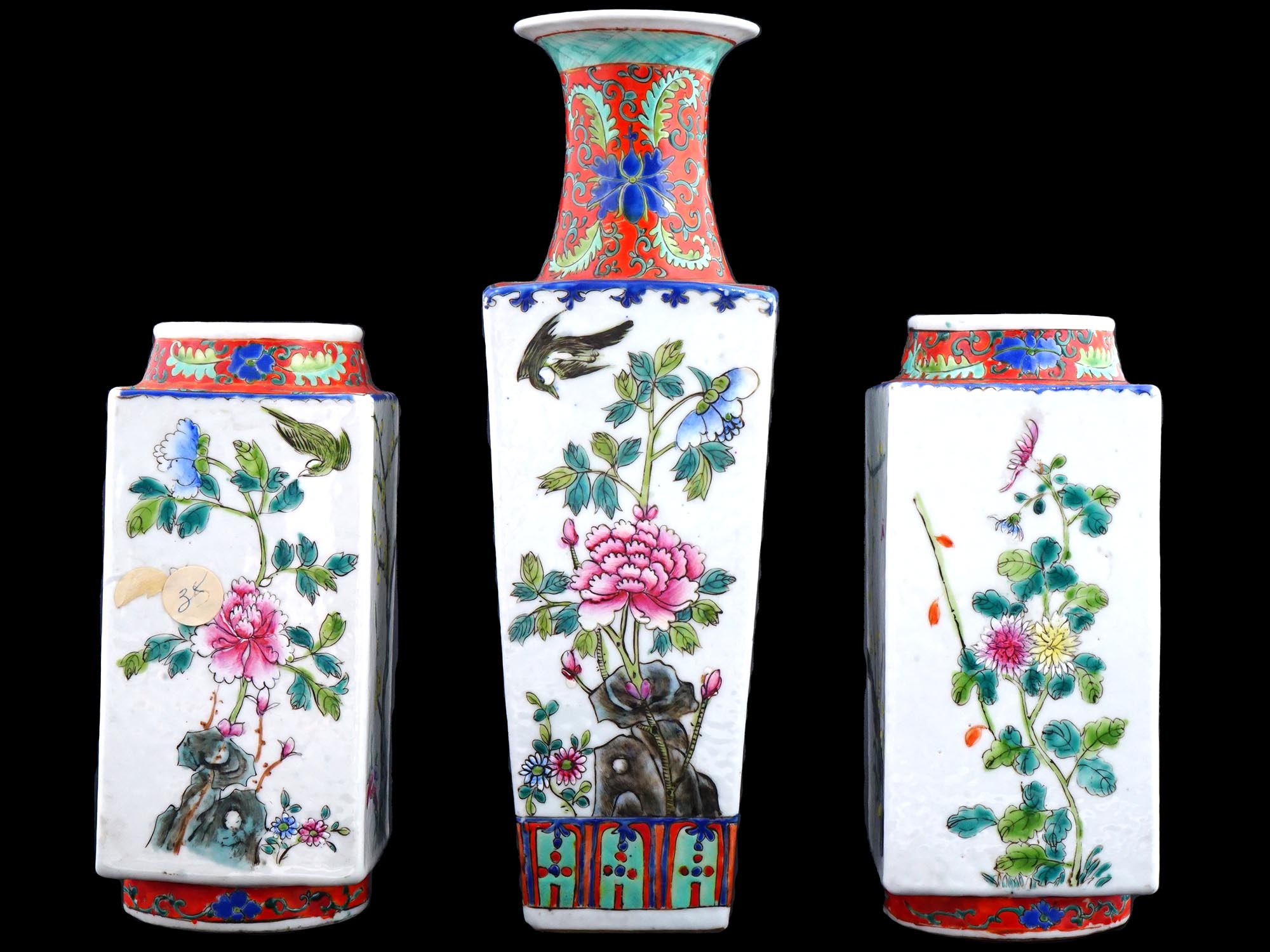 CHINESE REPUBLIC FAMILE ROSE PORCELAIN VASES SET PIC-2