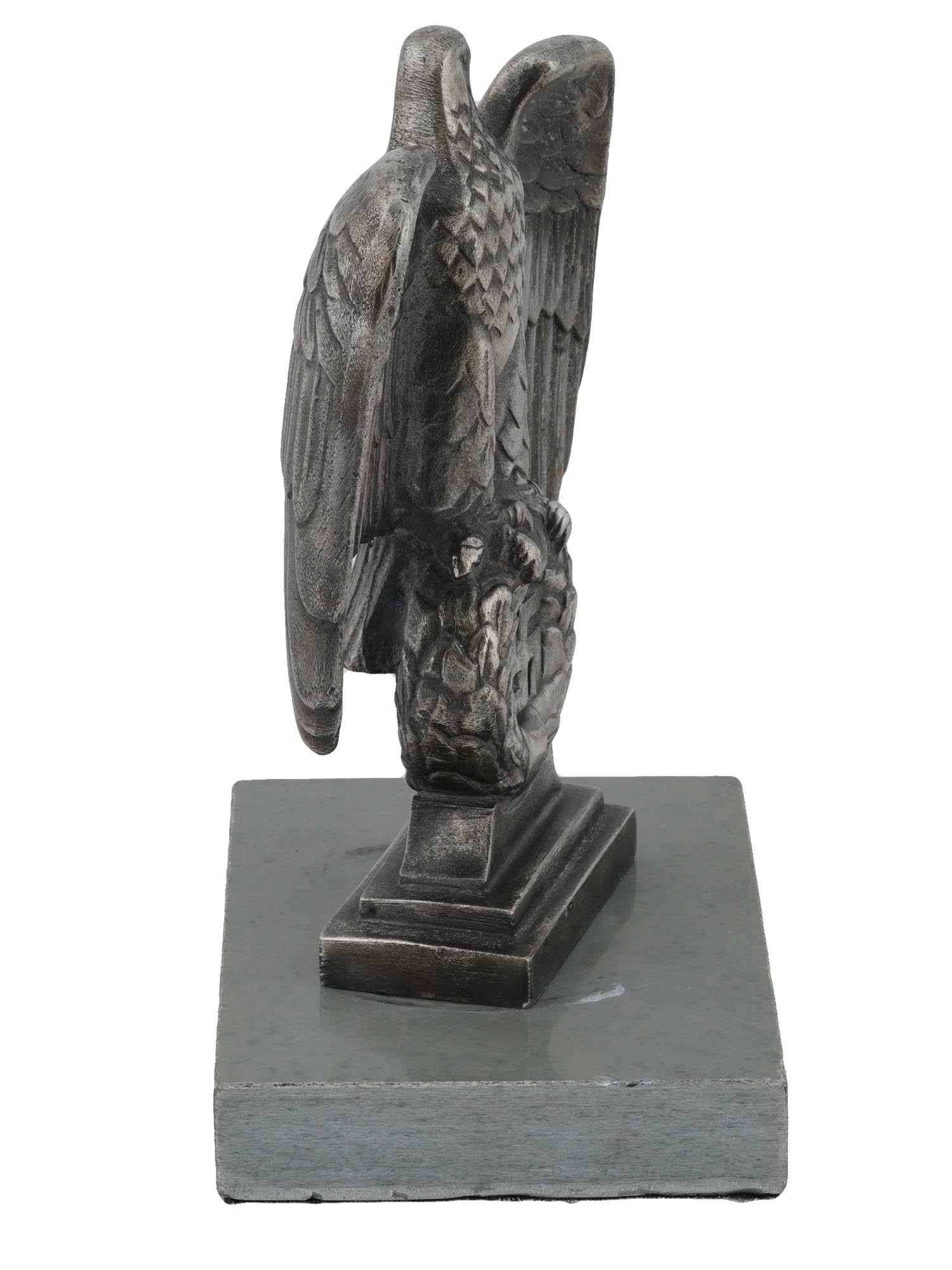 NAZI GERMAN 3RD REICH NUREMBERG DESK EAGLE STATUE PIC-2