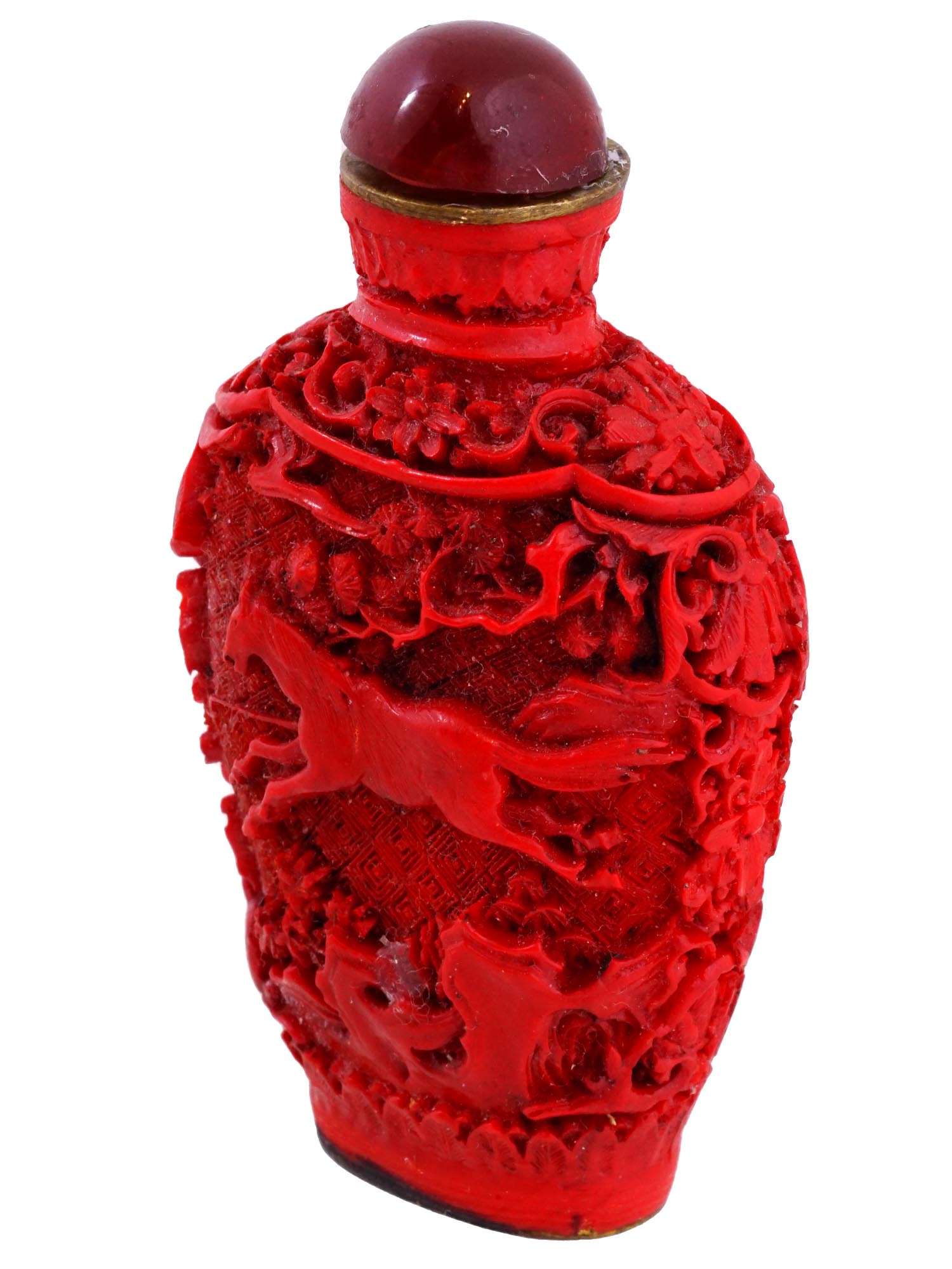 ANTIQUE CHINESE CARVED CINNABAR SNUFF BOTTLE PIC-1