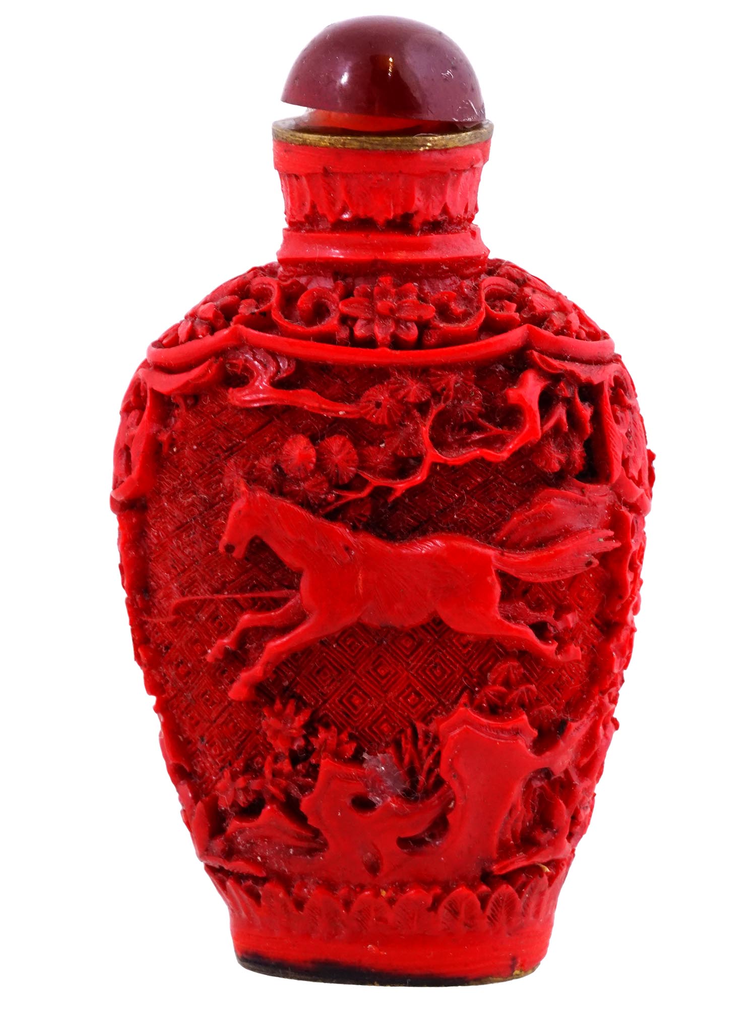 ANTIQUE CHINESE CARVED CINNABAR SNUFF BOTTLE PIC-0