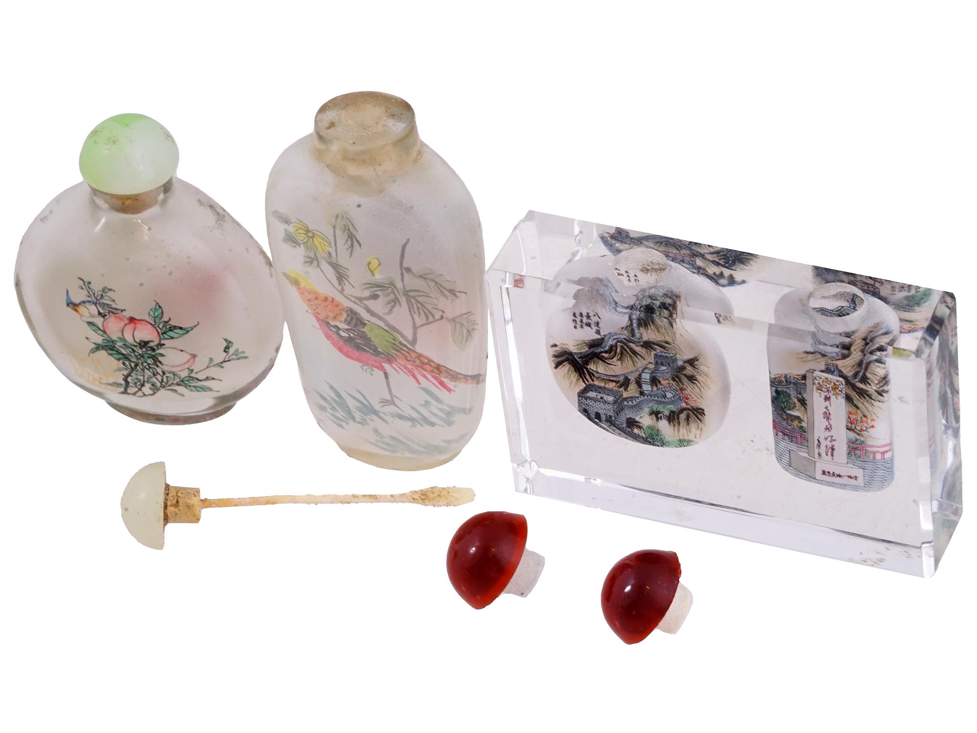 VINTAGE CHINESE REVERSE HAND PAINTED SNUFF BOTTLES PIC-3