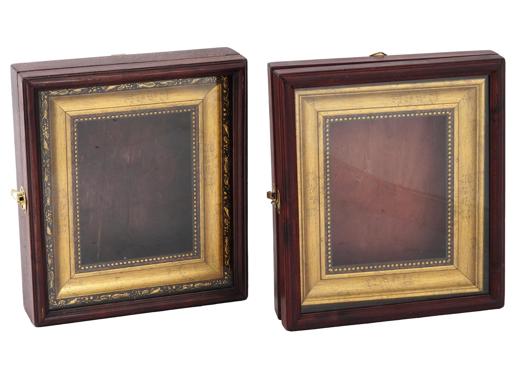 PAIR OF ANTIQUE RUSSIAN ICON KIOTS WITH FRAMES PIC-0