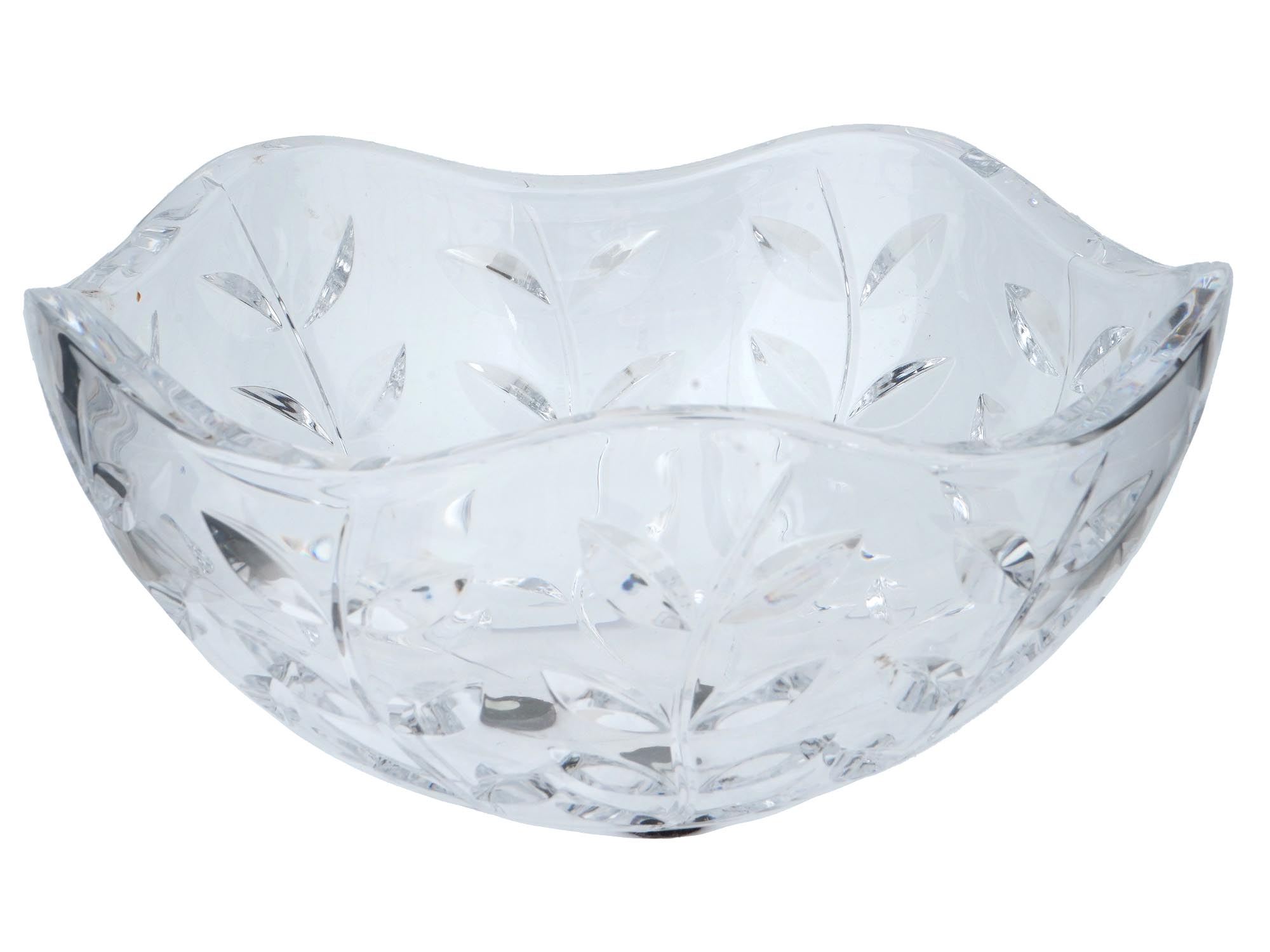 TIFFANY AND CO FLORAL VINE CRYSTAL BOWL CA 1990S PIC-1