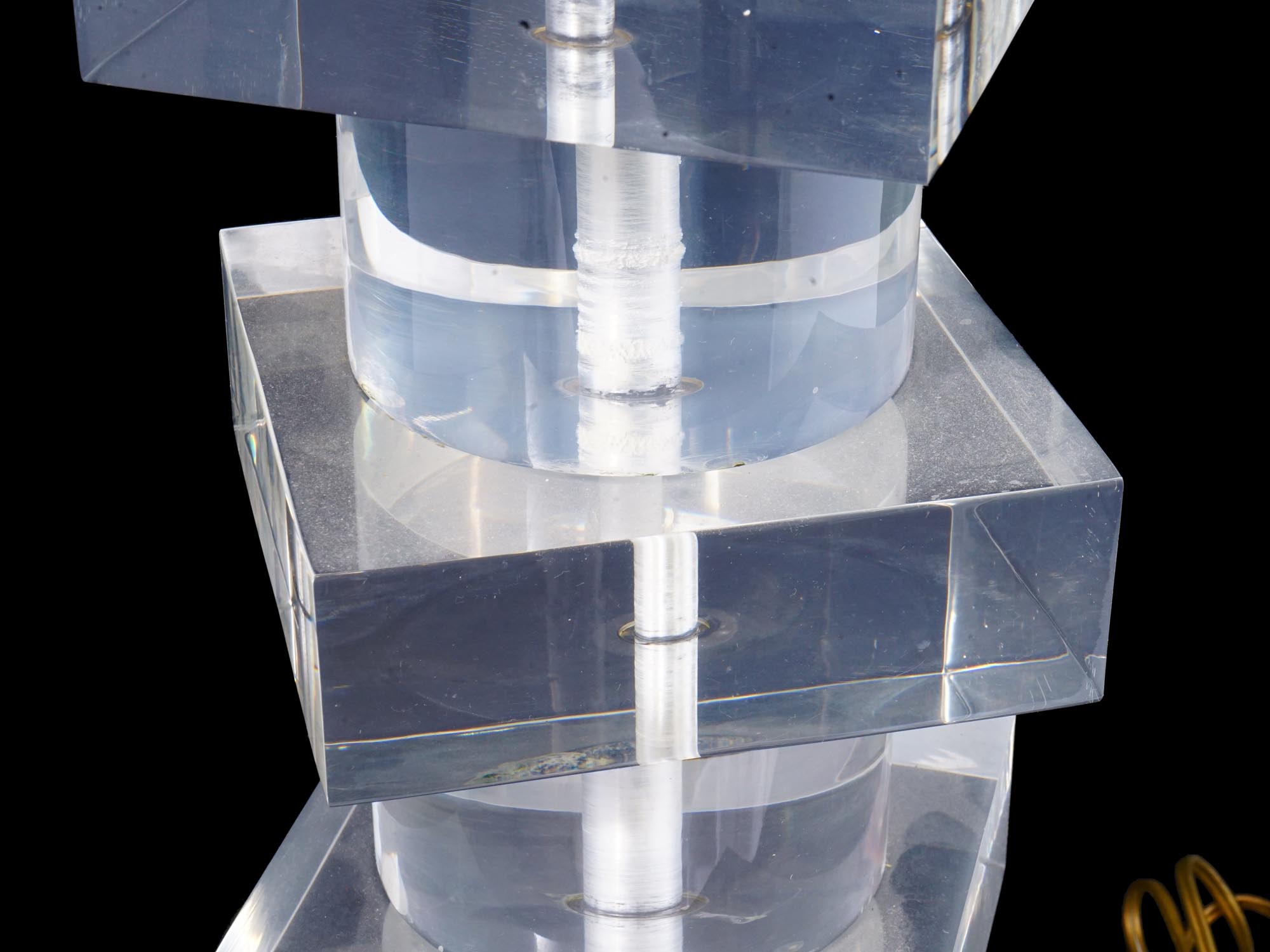 STACKED LUCITE TABLE LAMP IN MANNER OF KARL SPRINGER PIC-5