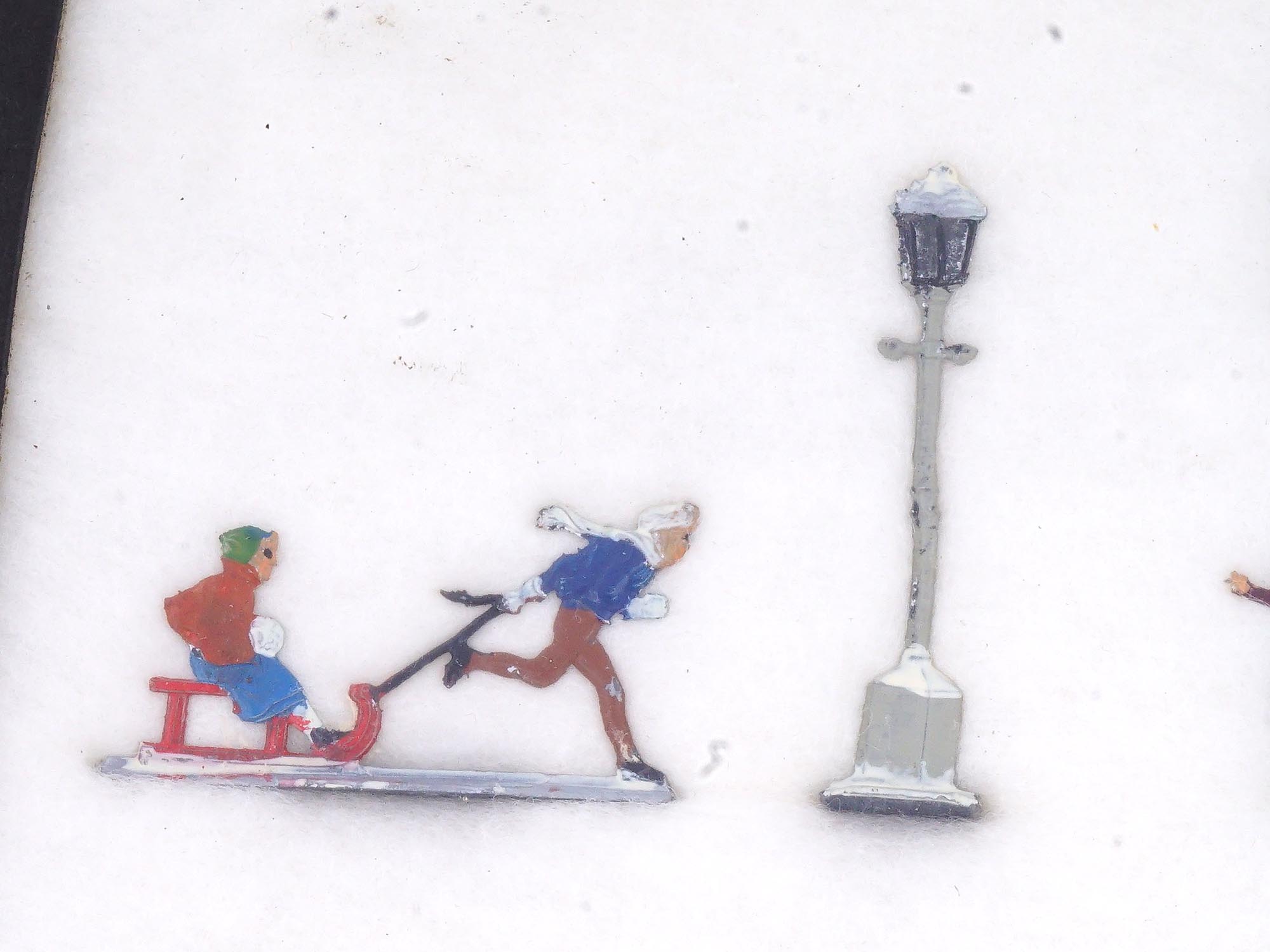ANTIQUE TOY FIGURINES CHRISTMAS SLEIGH RIDERS SKATERS PIC-5