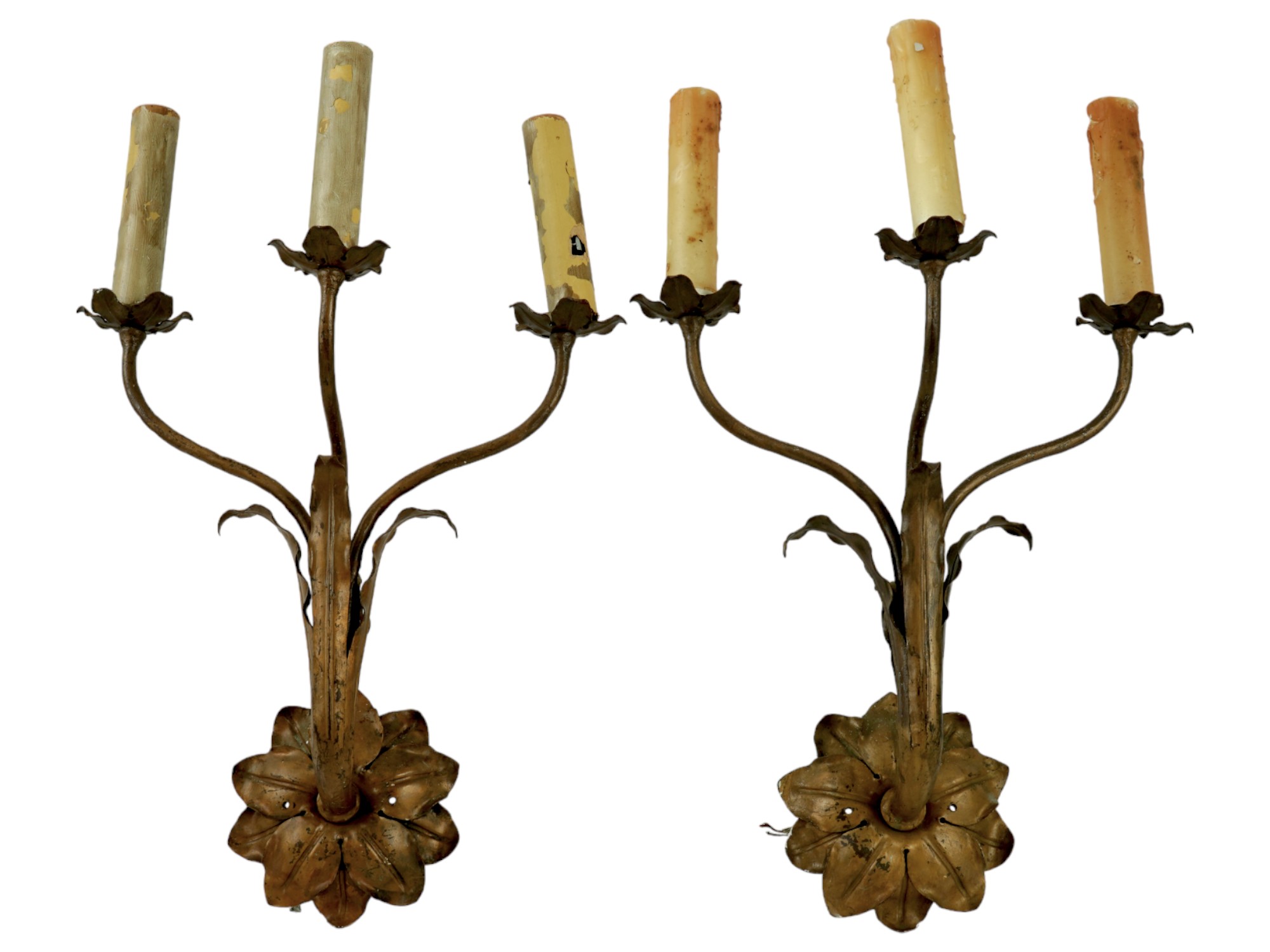 PAIR OF BRASS ELECTRICAL WALL SCONCES WITH FLOWERS PIC-0