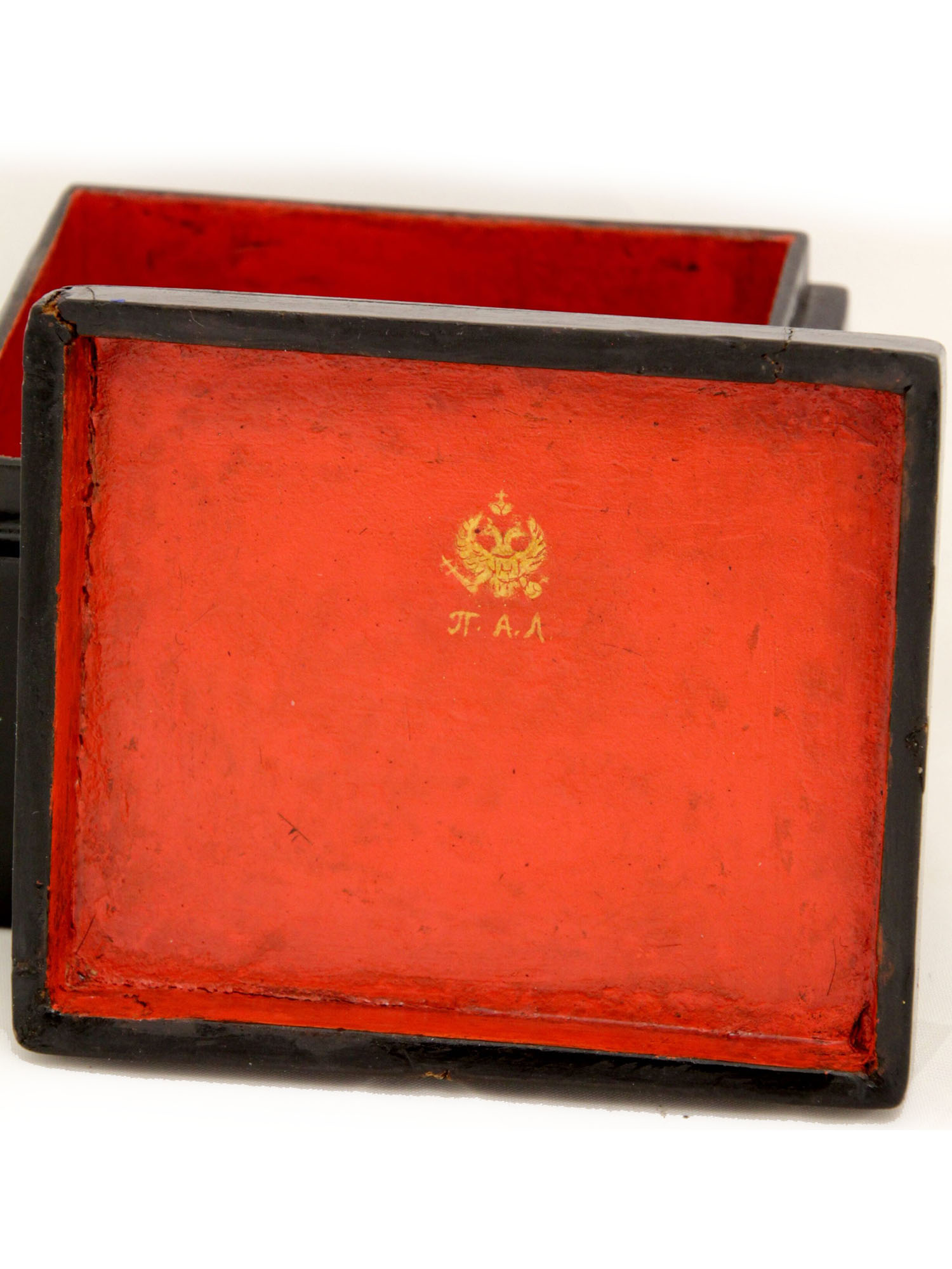 RARE IMPERIAL RUSSIA LACQUERED TRINKET BOX BY LUKUTINS PIC-2