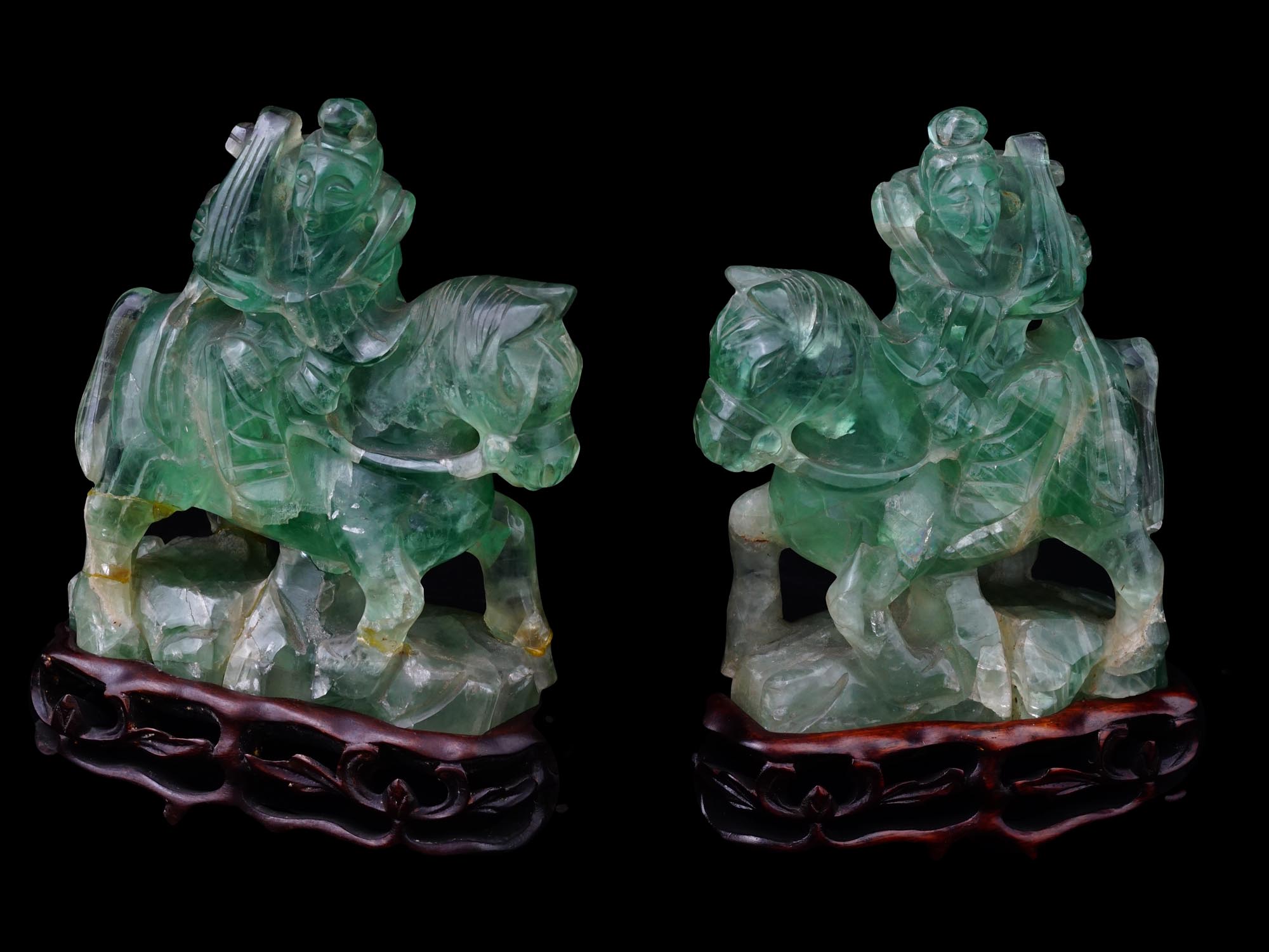 PAIR OF CHINESE CARVED QUARTZ FIGURINES OF MUSICIANS PIC-0