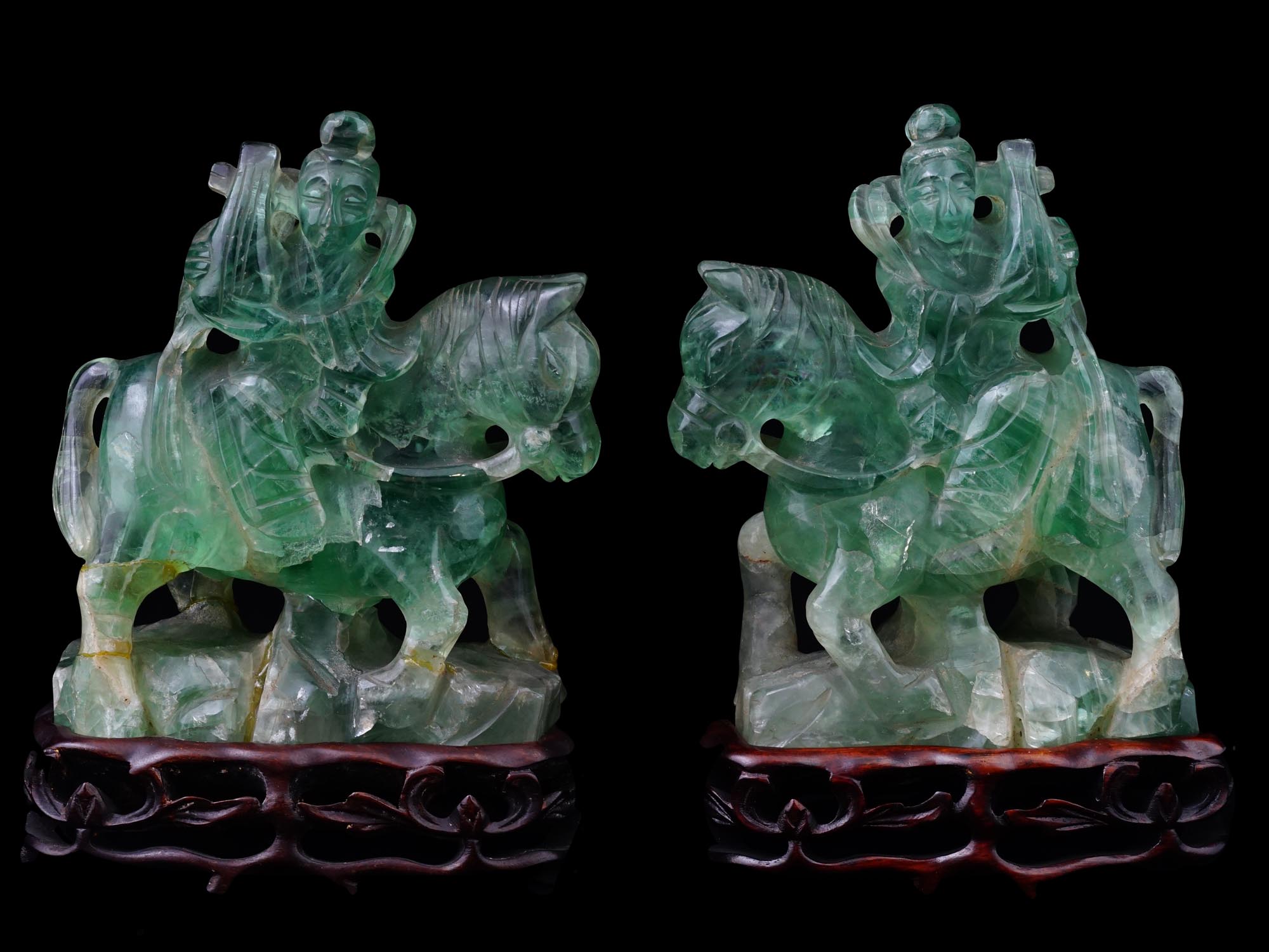 PAIR OF CHINESE CARVED QUARTZ FIGURINES OF MUSICIANS PIC-1