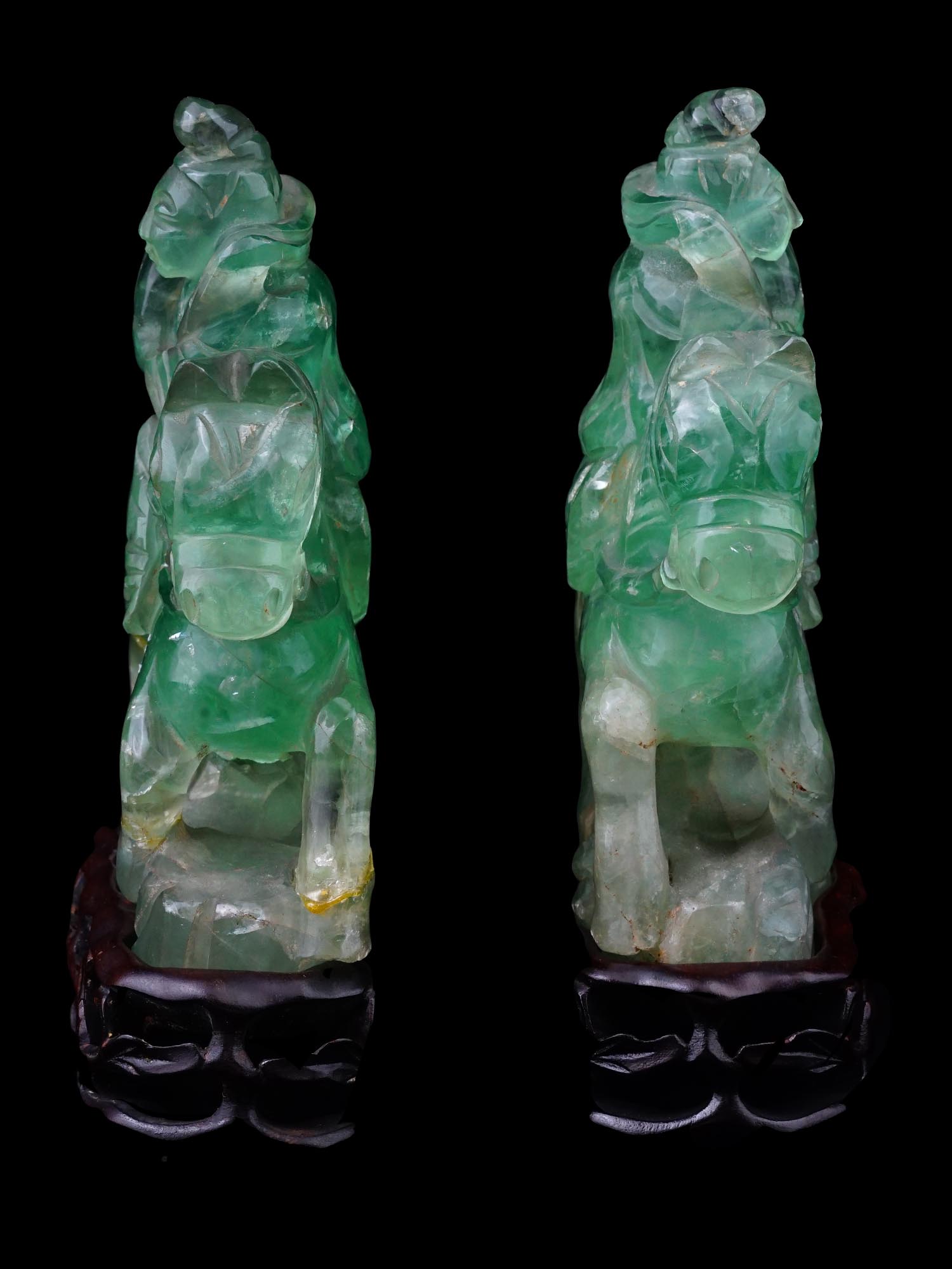 PAIR OF CHINESE CARVED QUARTZ FIGURINES OF MUSICIANS PIC-4