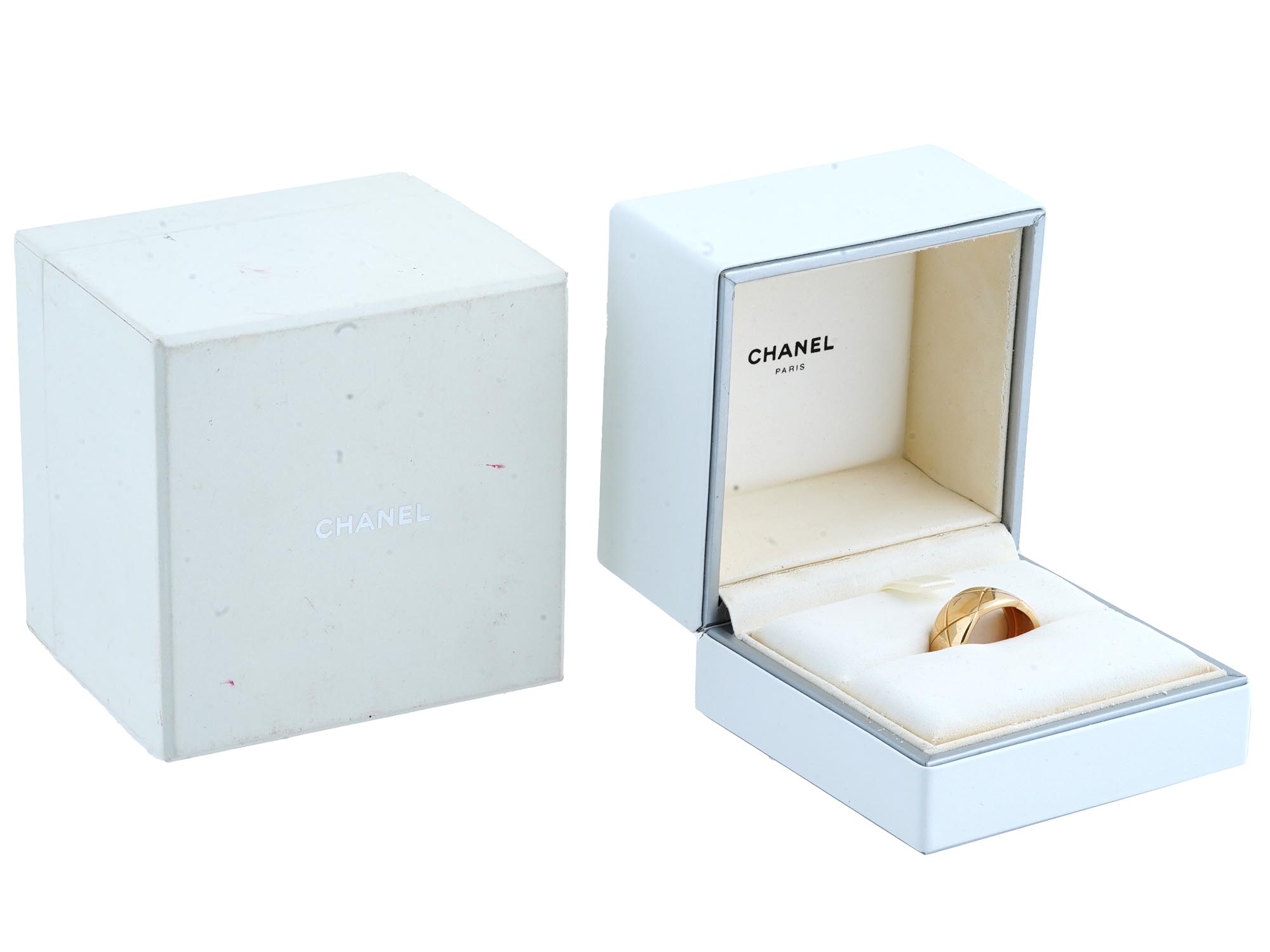 CHANEL 18K GOLD COCO CRUSH BAND RING IN A BOX PIC-0