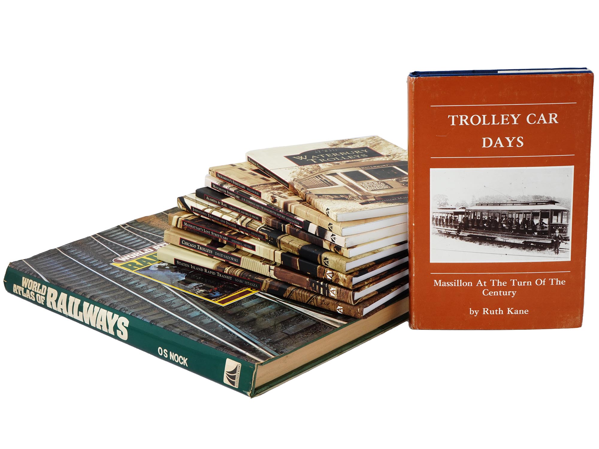 LOT OF AMERICAN RAILWAYS TROLLEY BOOKS AND ATLAS PIC-0