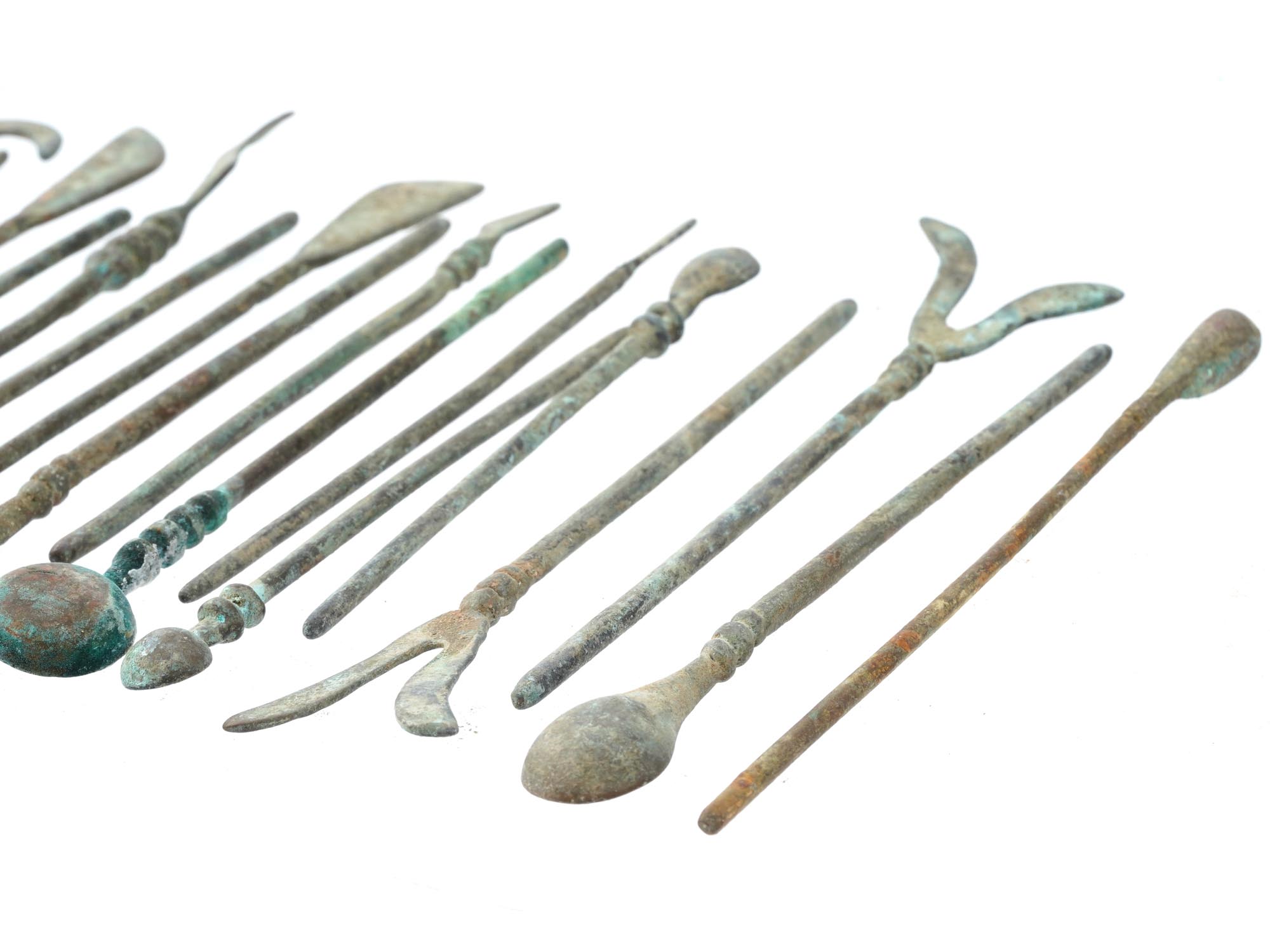 ANCIENT ROMAN MEDICAL TOOLS FOR SURGICAL PROCEDURES PIC-2