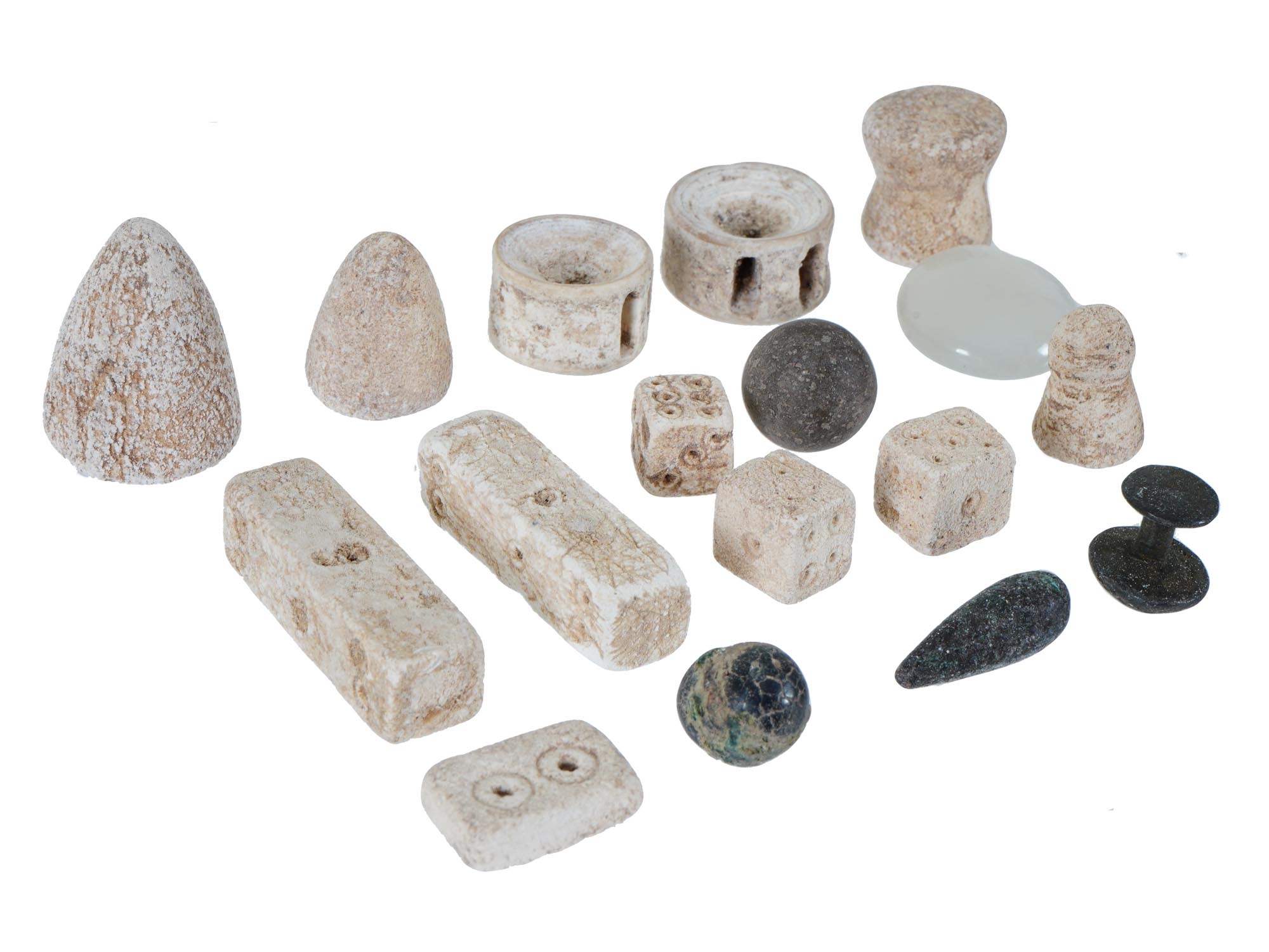 ANCIENT CARVED STONE GAMBLING PIECES DICE AND CHIPS PIC-0