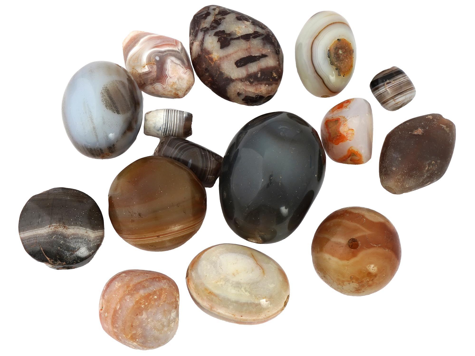 ANCIENT CARVED AGATE BEADS OF VARIOUS SIZES AND COLORS PIC-0