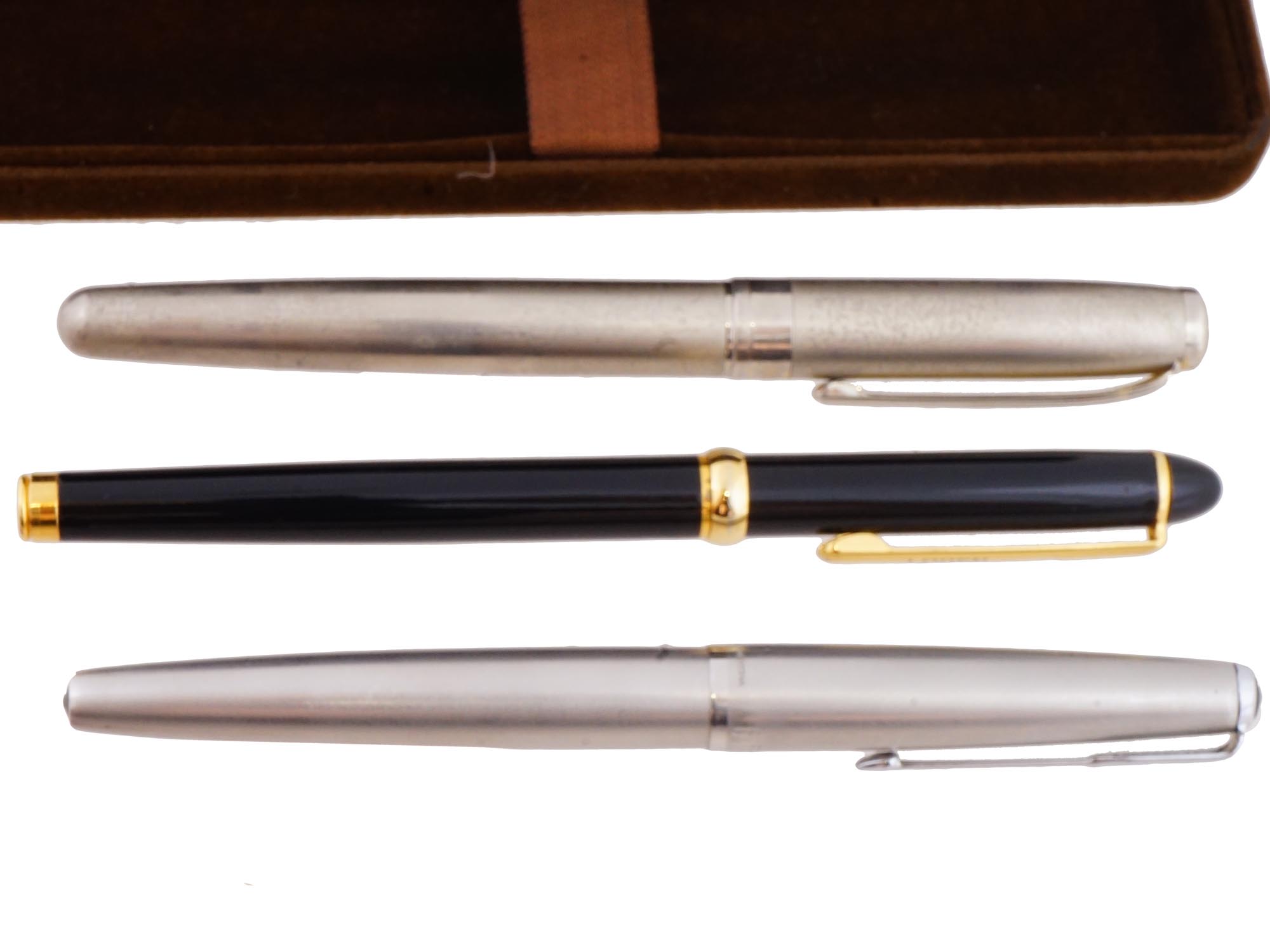 LARGE VINTAGE COLLECTION MECHANICAL AND BALL POINT PENS PIC-8