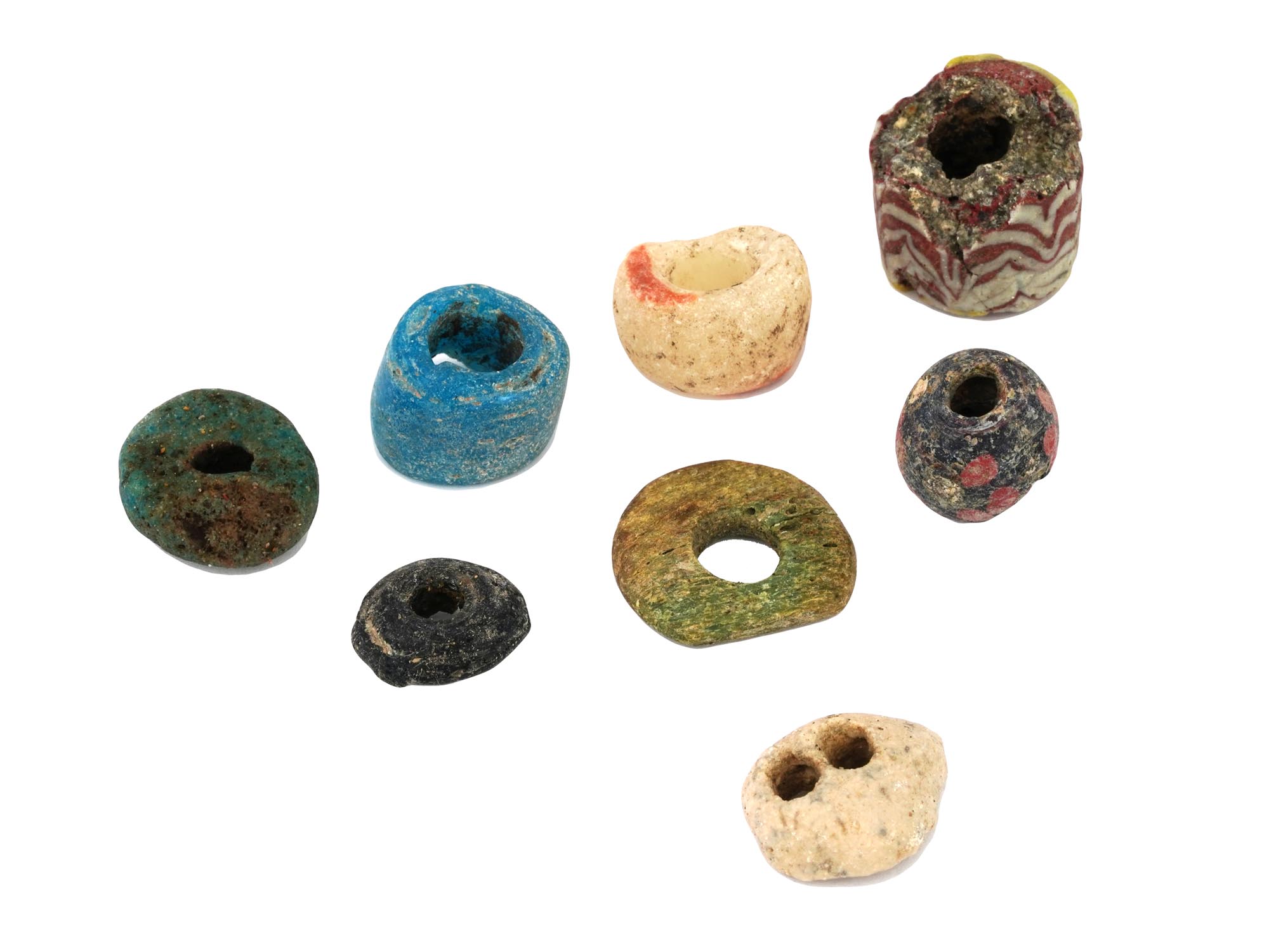 ANCIENT ROMAN AND EGYPTIAN GLASS STONE BEADS PIC-1