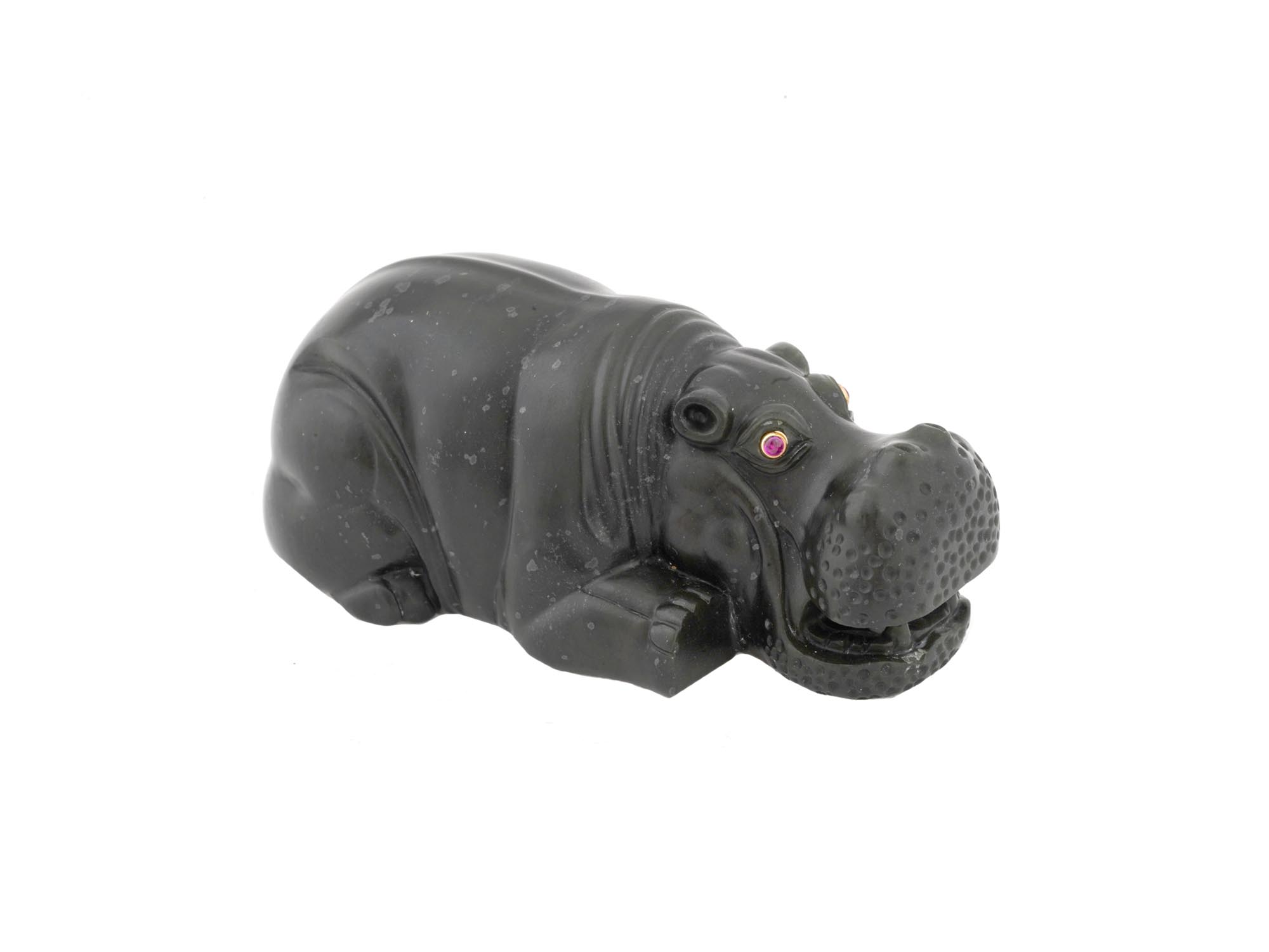 RUSSIAN CARVED BLACK JADE RUBY FIGURE OF A HIPPO PIC-0